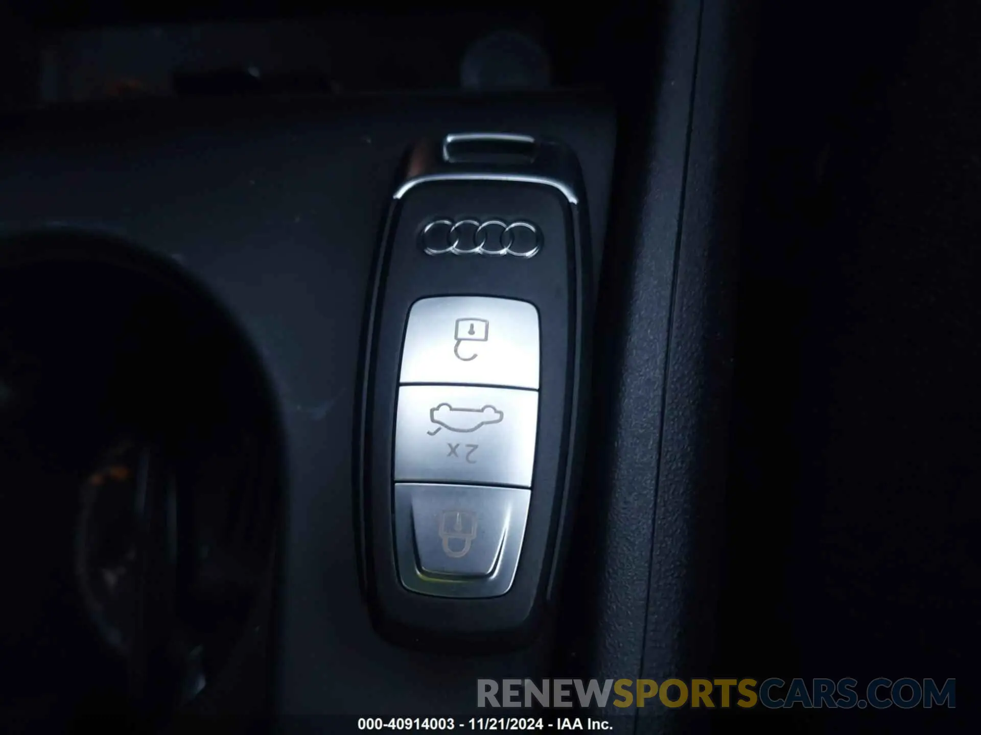 11 fotografías del automóvil dañado WA1KUBFZ8RP062730 AUDI Q4 E-TRON 2024