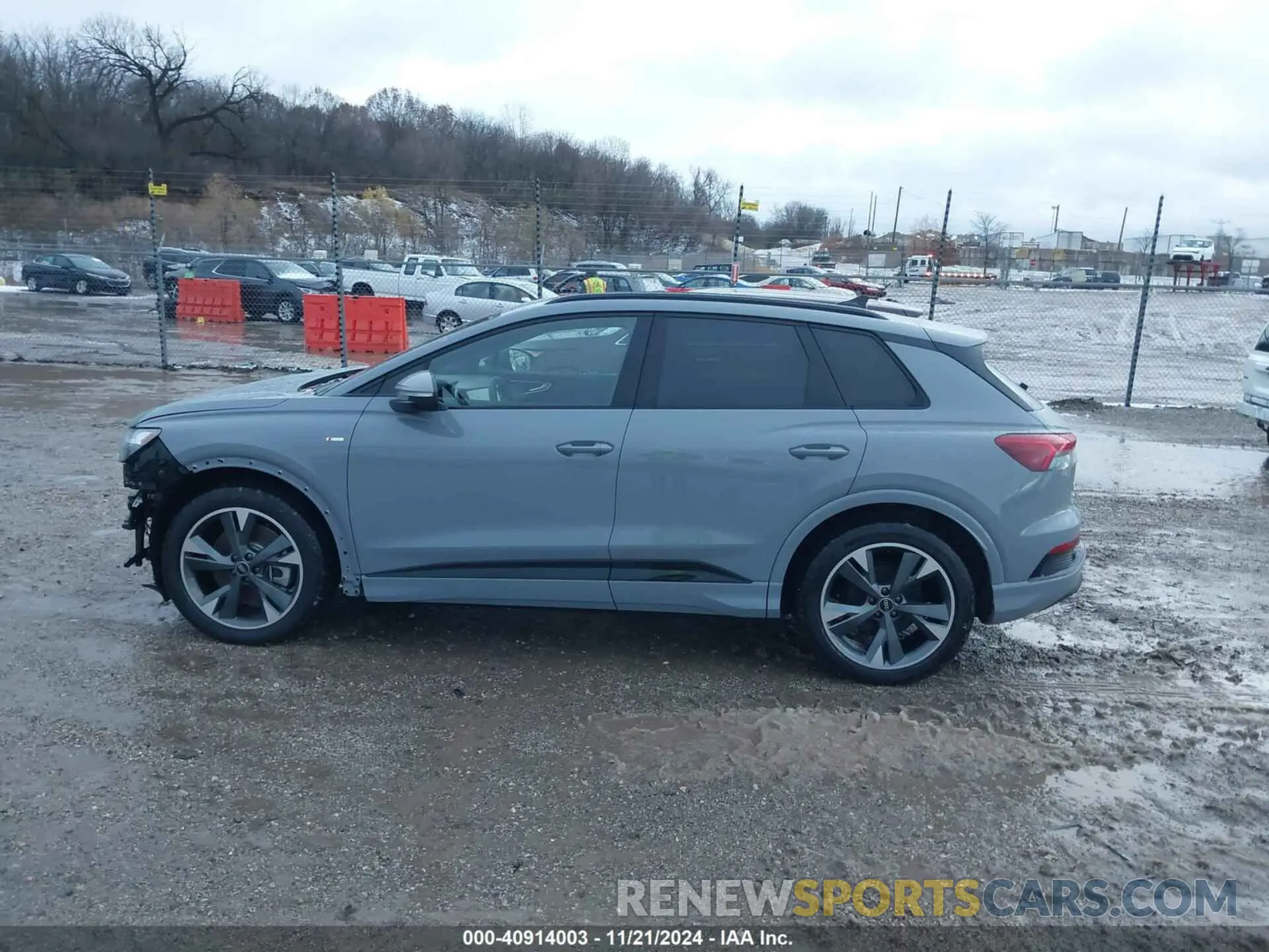 14 fotografías del automóvil dañado WA1KUBFZ8RP062730 AUDI Q4 E-TRON 2024