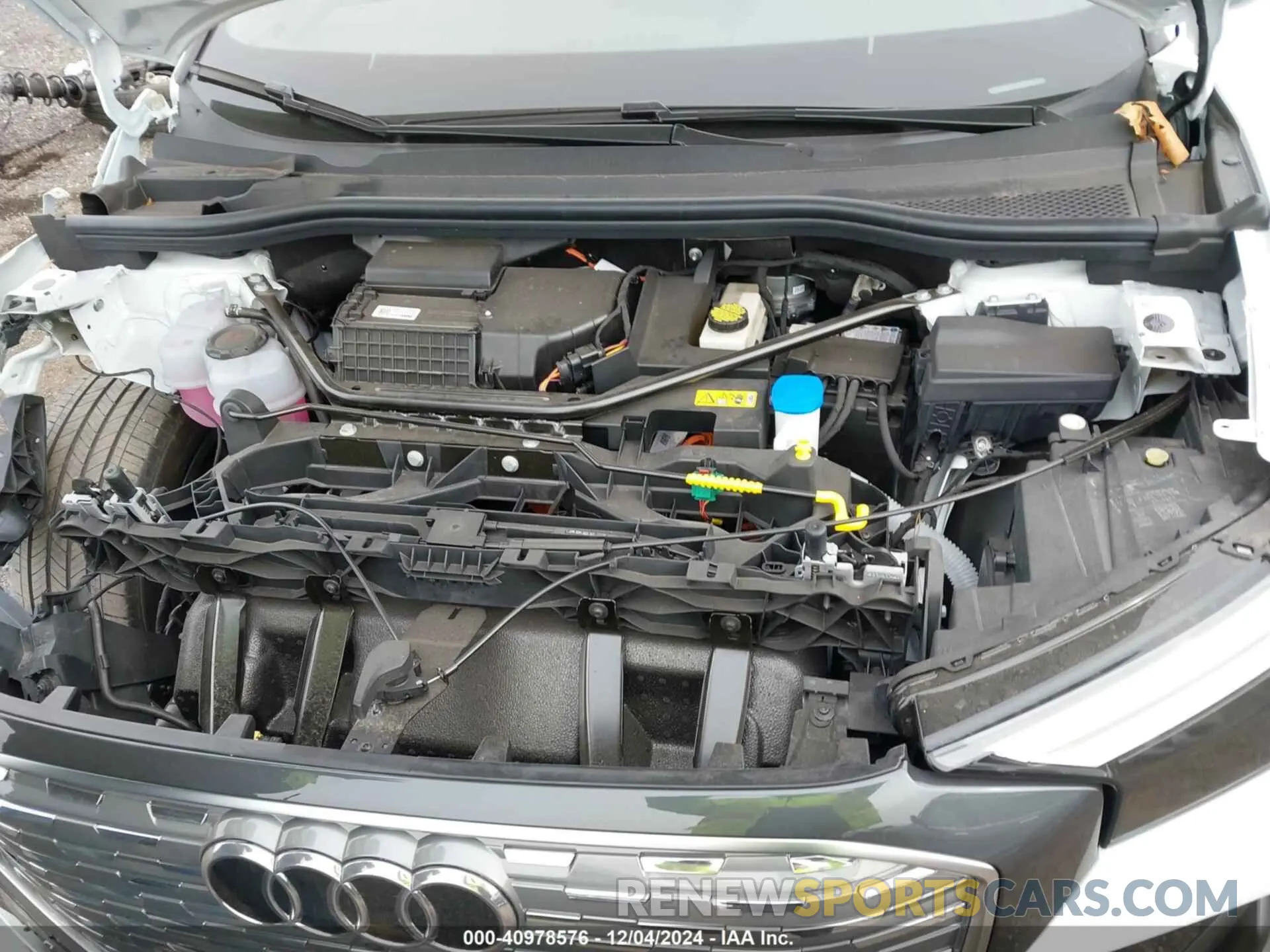 10 fotografías del automóvil dañado WA13UBFZ3RP084588 AUDI Q4 SPORTBACK E-TRON 2024