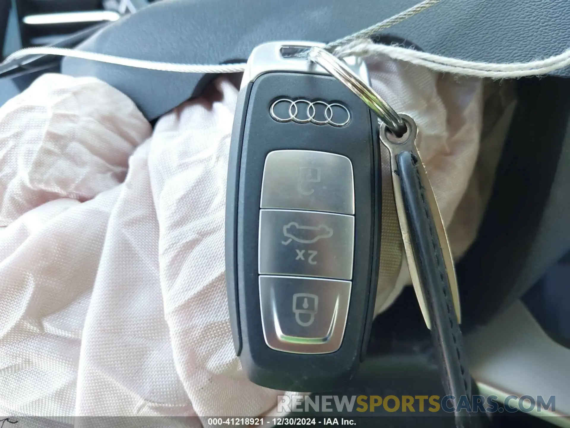 17 fotografías del automóvil dañado WA14UBFZ6RP074092 AUDI Q4 SPORTBACK E-TRON 2024