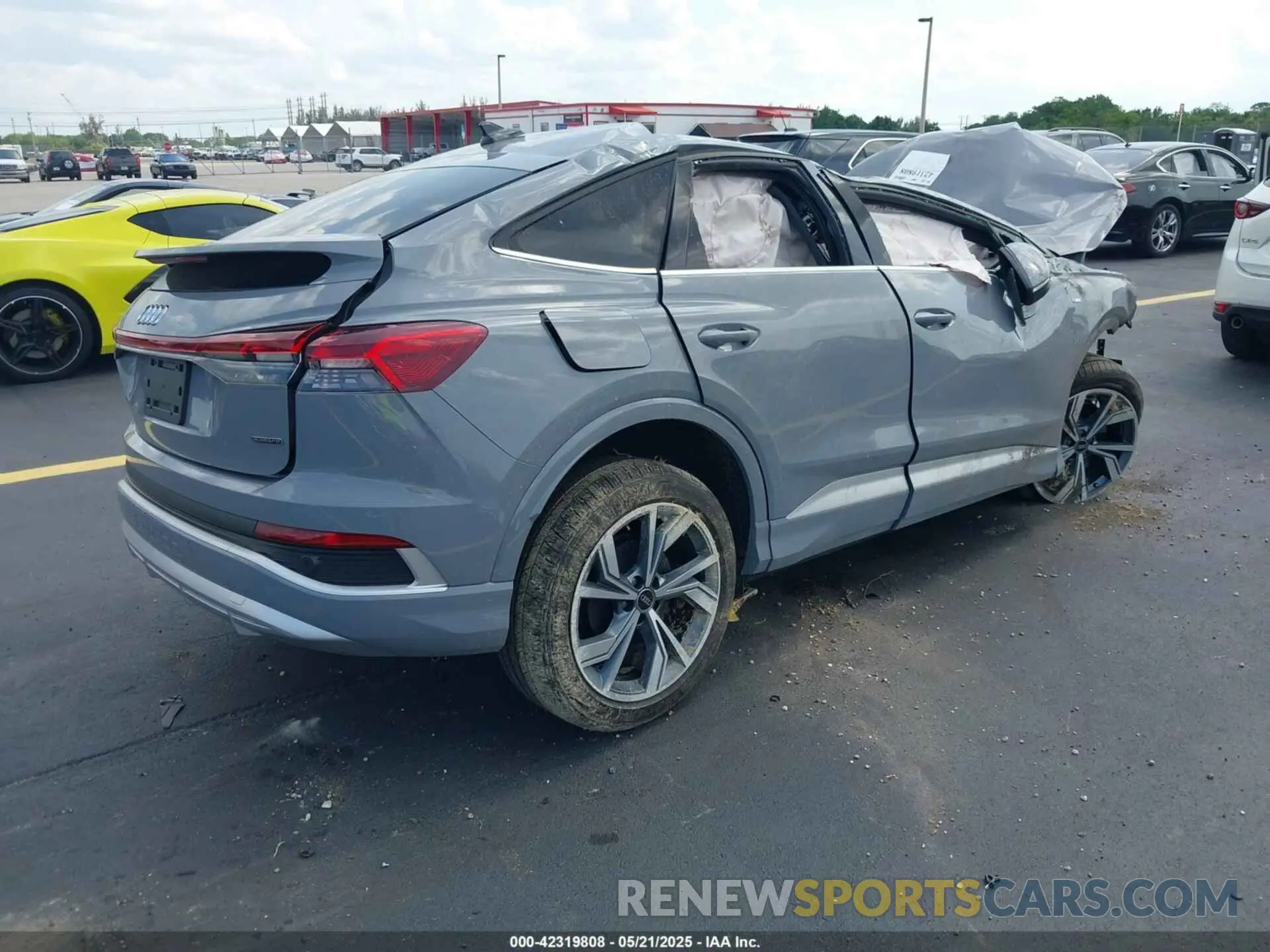 4 fotografías del automóvil dañado WA12UBFZ8SP023867 AUDI Q4 SPORTBACK E-TRON 2025