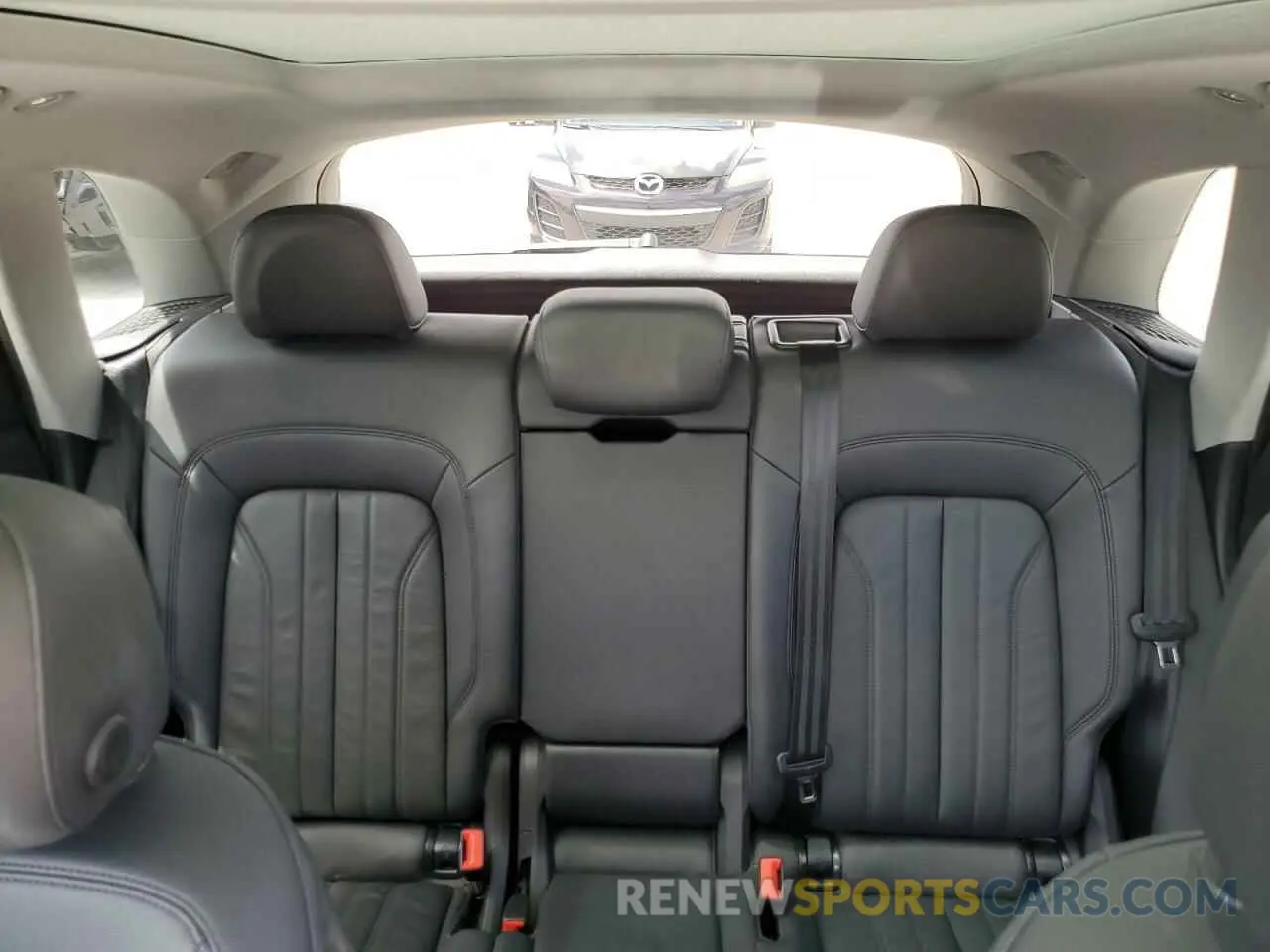 10 fotografías del automóvil dañado WA1BNAFY5J2007328 AUDI Q5 2018