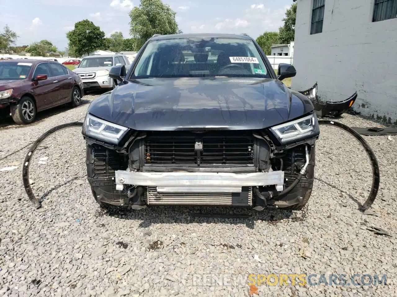 5 fotografías del automóvil dañado WA1BNAFY7J2215050 AUDI Q5 2018