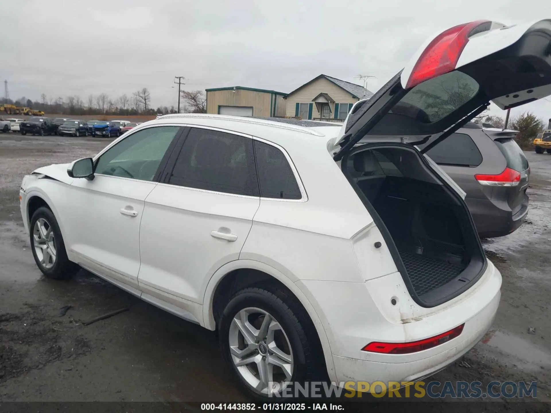 3 fotografías del automóvil dañado WA1ANAFY0K2093743 AUDI Q5 2019