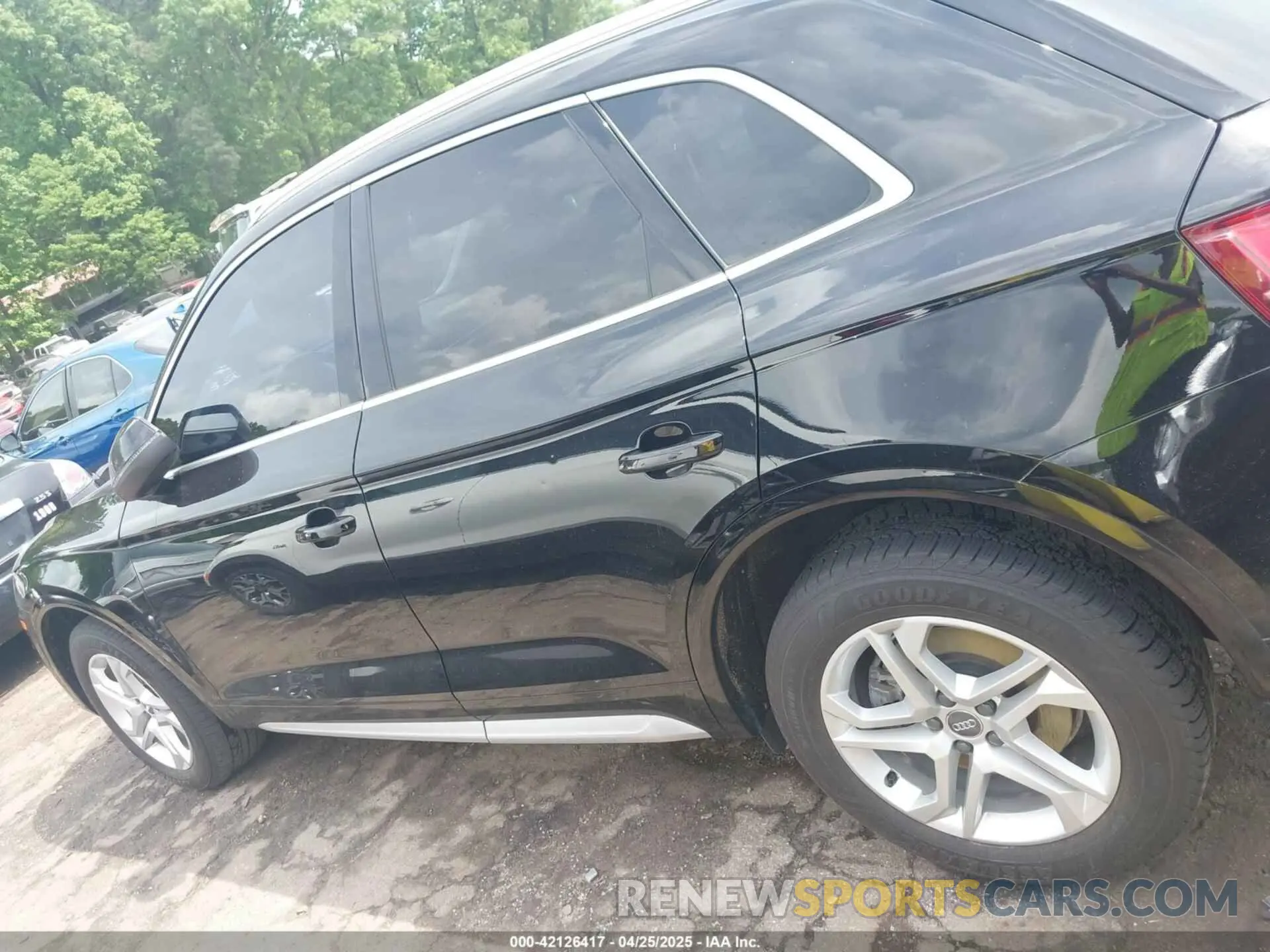 14 fotografías del automóvil dañado WA1ANAFY1K2037570 AUDI Q5 2019
