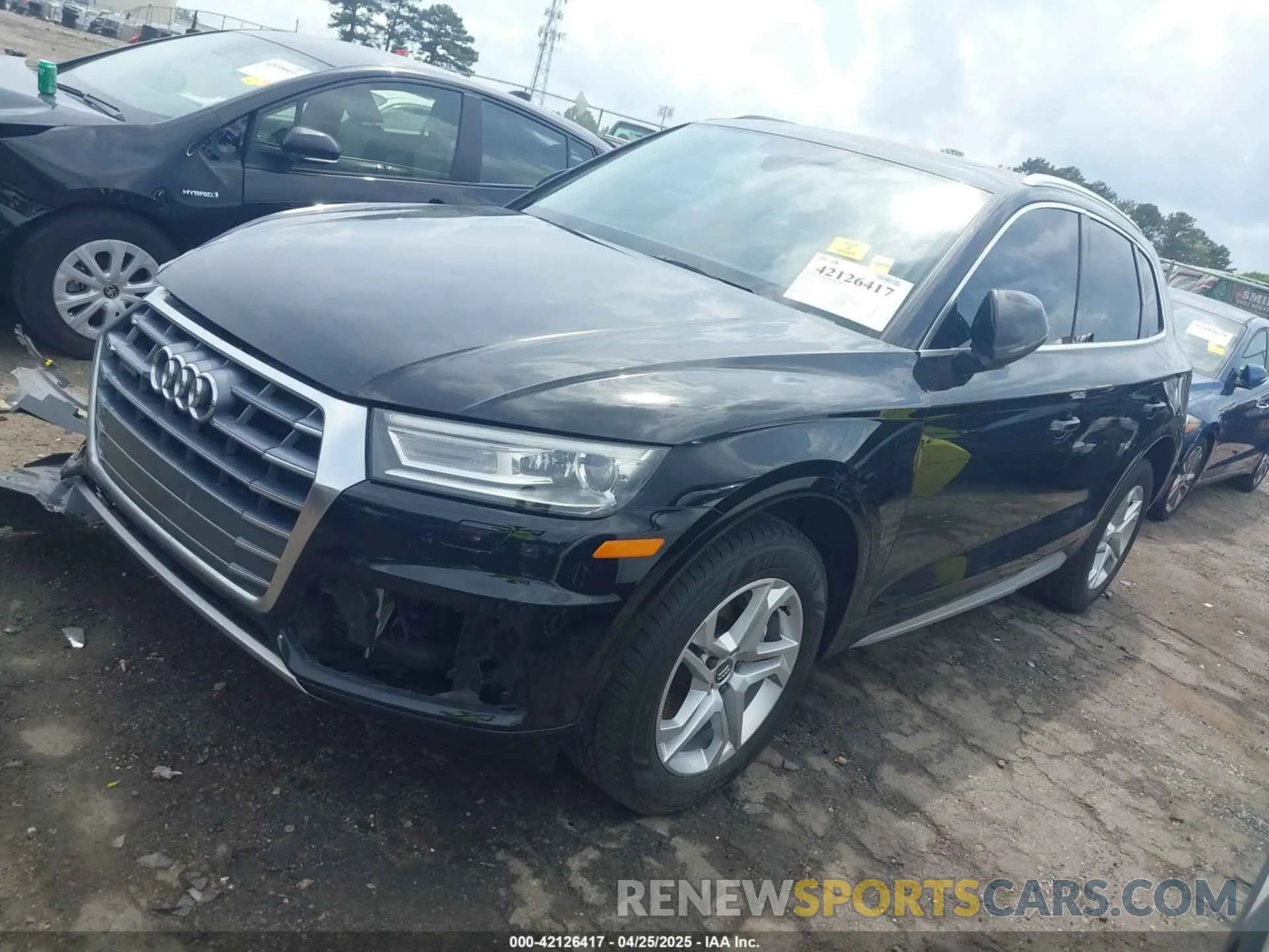 2 fotografías del automóvil dañado WA1ANAFY1K2037570 AUDI Q5 2019