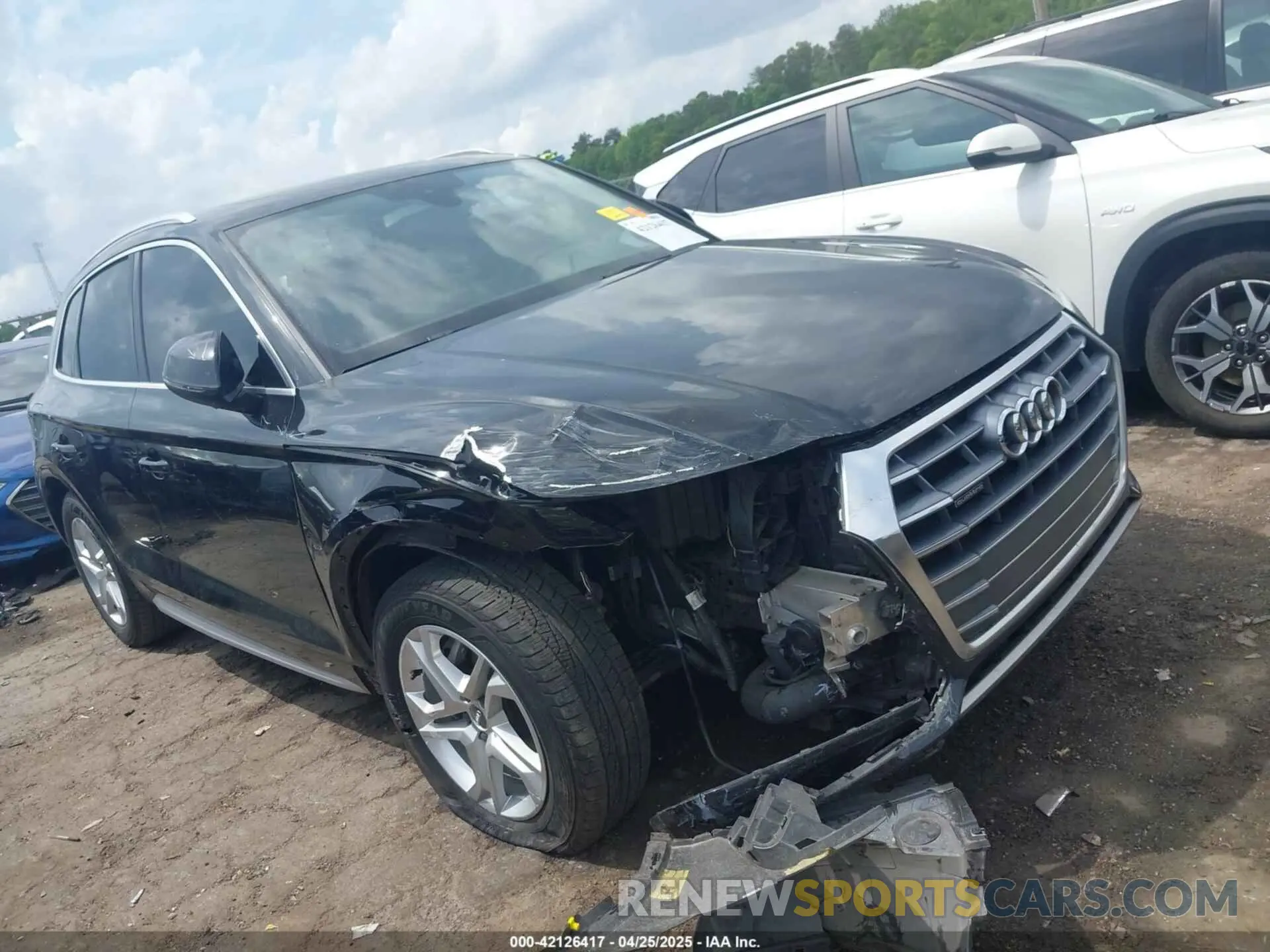 6 fotografías del automóvil dañado WA1ANAFY1K2037570 AUDI Q5 2019
