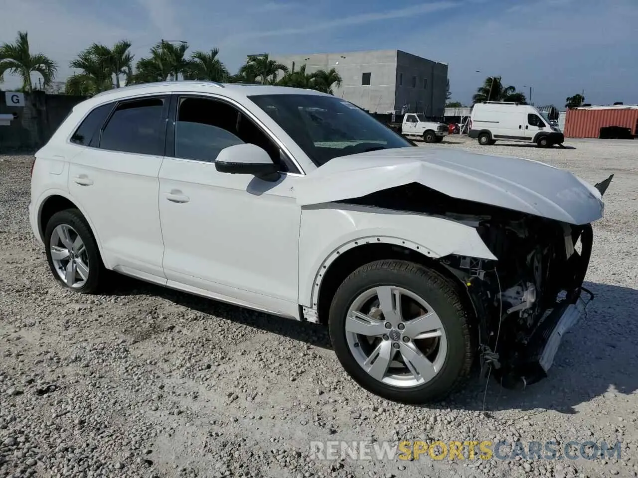 4 fotografías del automóvil dañado WA1ANAFY2K2088317 AUDI Q5 2019