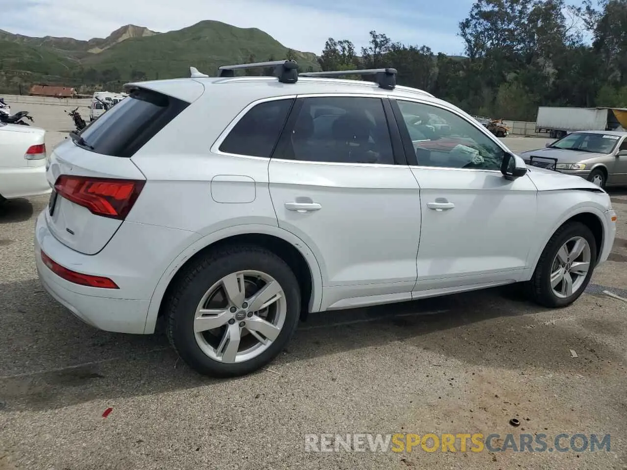 3 fotografías del automóvil dañado WA1ANAFY2K2092805 AUDI Q5 2019
