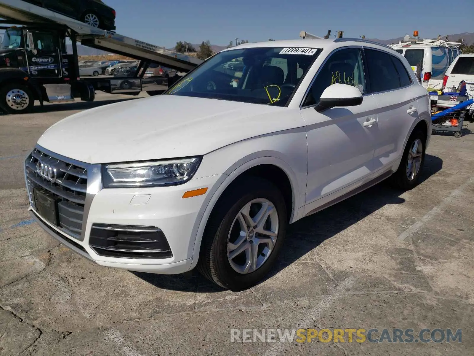 2 fotografías del automóvil dañado WA1ANAFY2K2116343 AUDI Q5 2019
