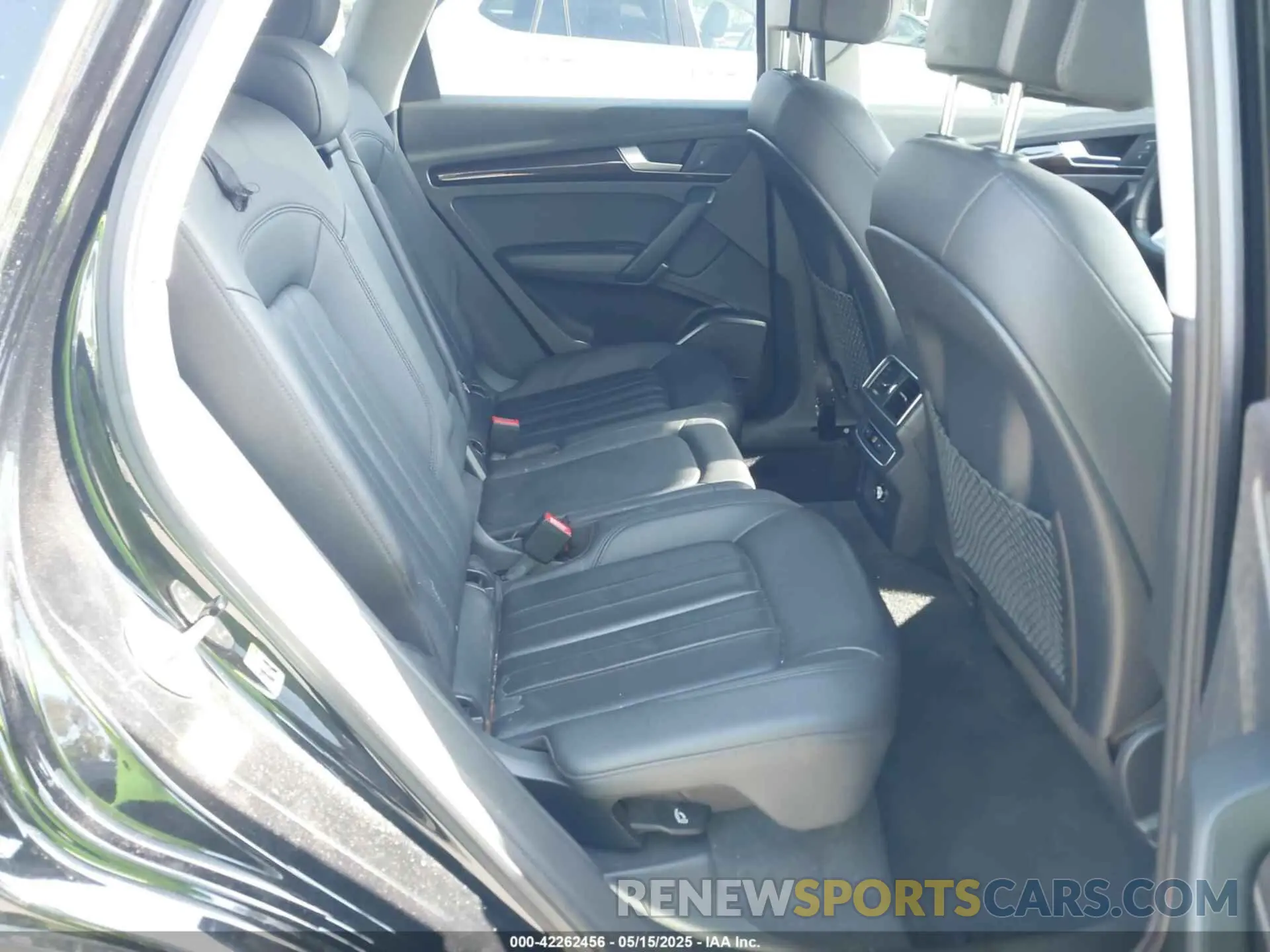 8 fotografías del automóvil dañado WA1ANAFY2K2122904 AUDI Q5 2019