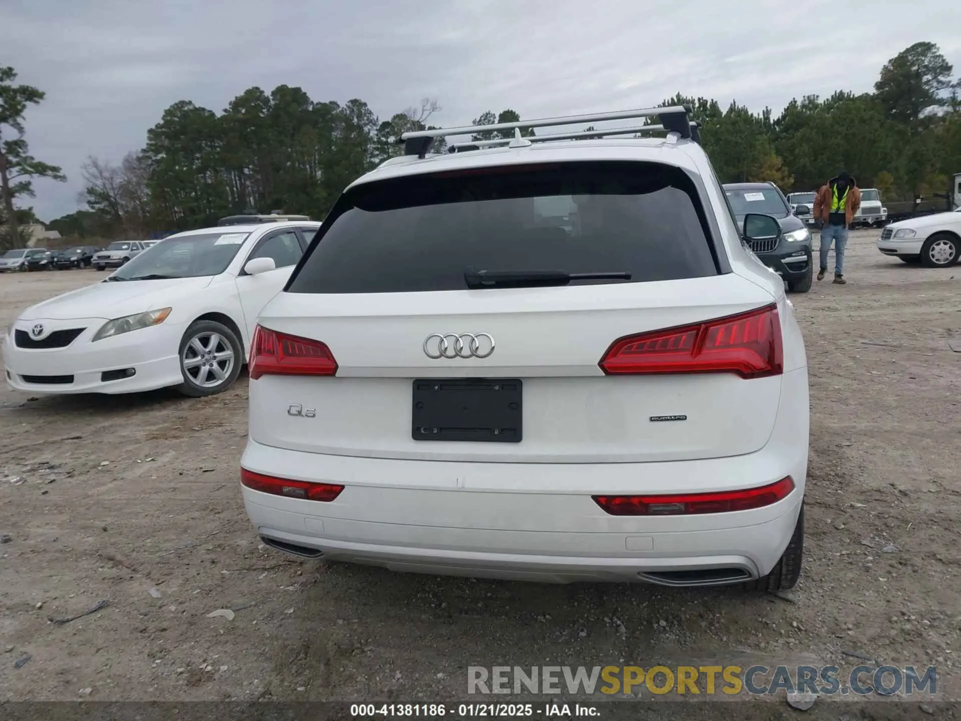17 fotografías del automóvil dañado WA1ANAFY3K2142854 AUDI Q5 2019