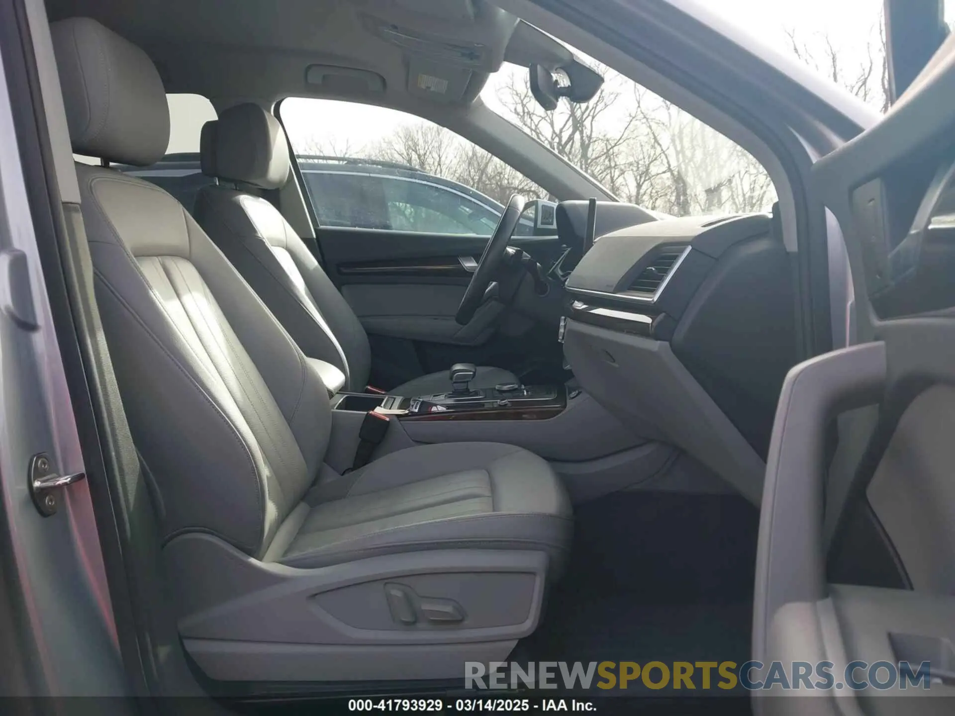 5 fotografías del automóvil dañado WA1ANAFY4K2076069 AUDI Q5 2019