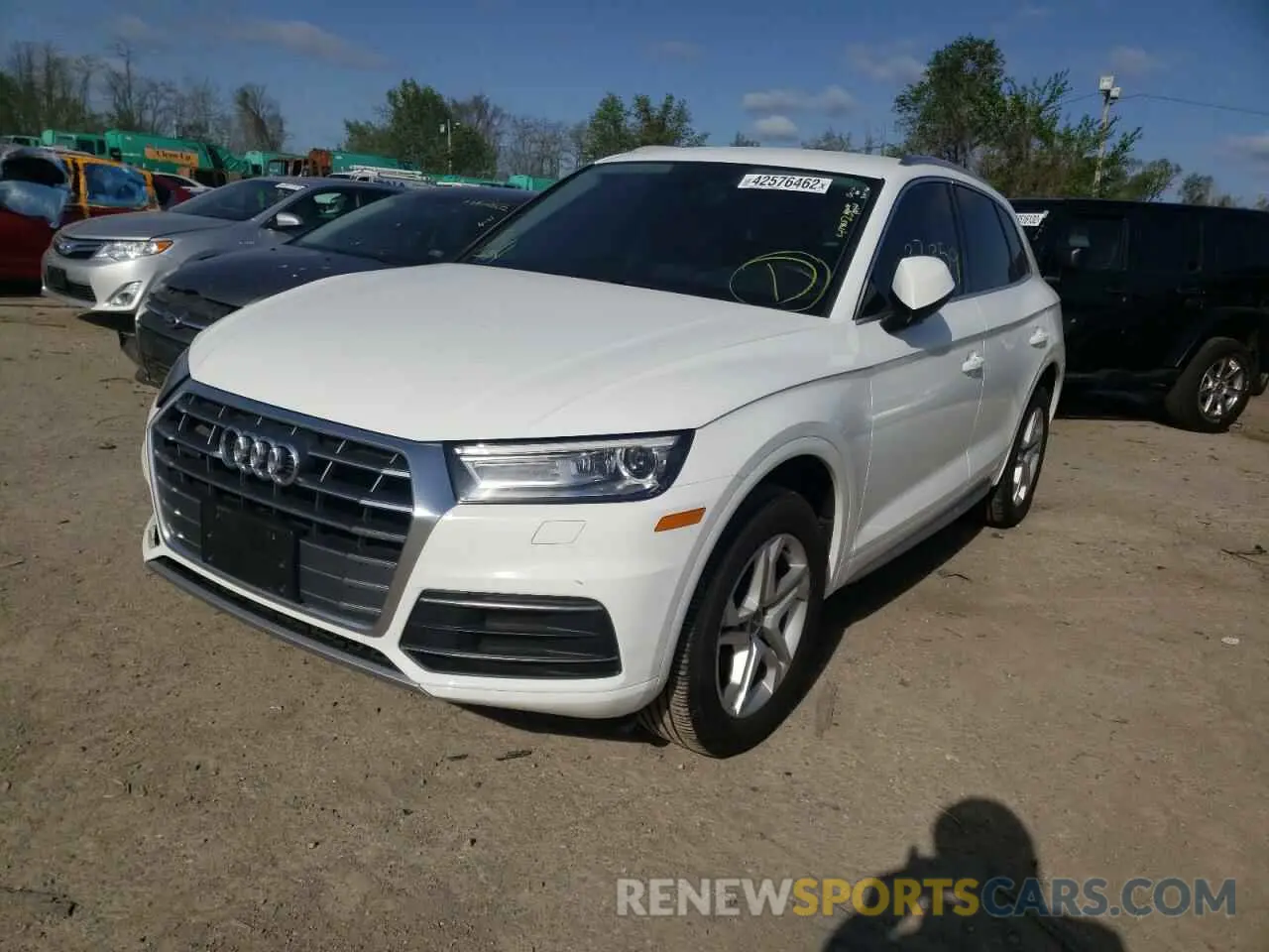 2 fotografías del automóvil dañado WA1ANAFY4K2130244 AUDI Q5 2019
