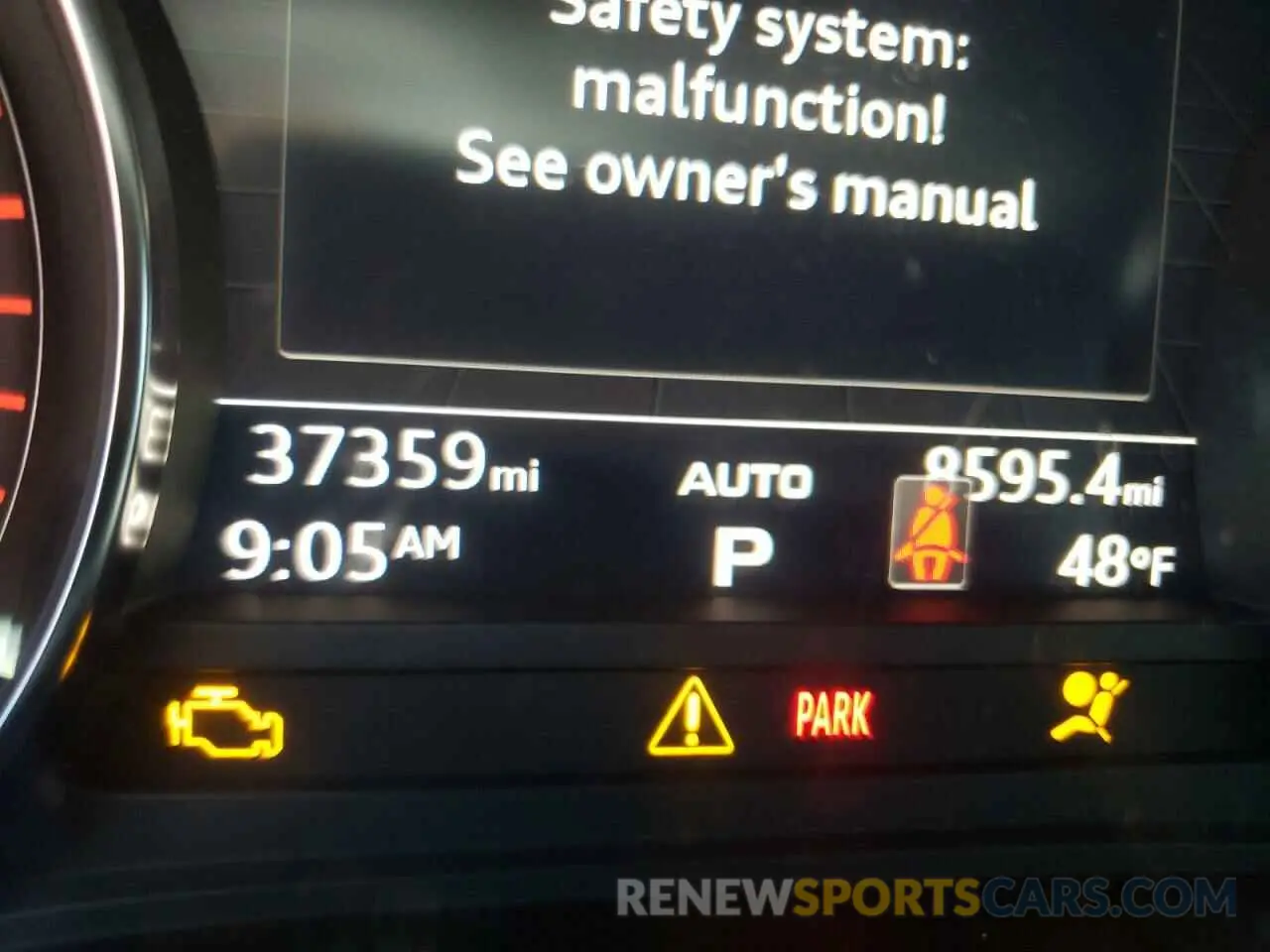 8 fotografías del automóvil dañado WA1ANAFY4K2130244 AUDI Q5 2019
