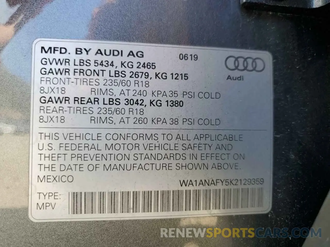 12 fotografías del automóvil dañado WA1ANAFY5K2129359 AUDI Q5 2019