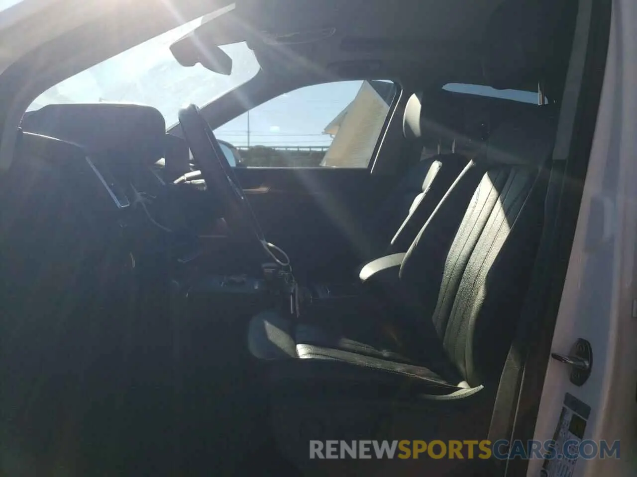 7 fotografías del automóvil dañado WA1ANAFY5K2136439 AUDI Q5 2019