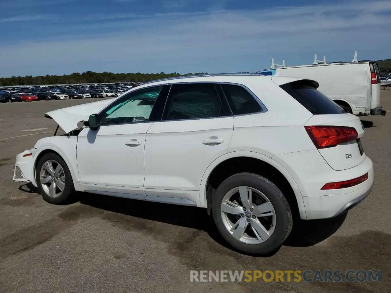 2 fotografías del automóvil dañado WA1ANAFY5K2144234 AUDI Q5 2019