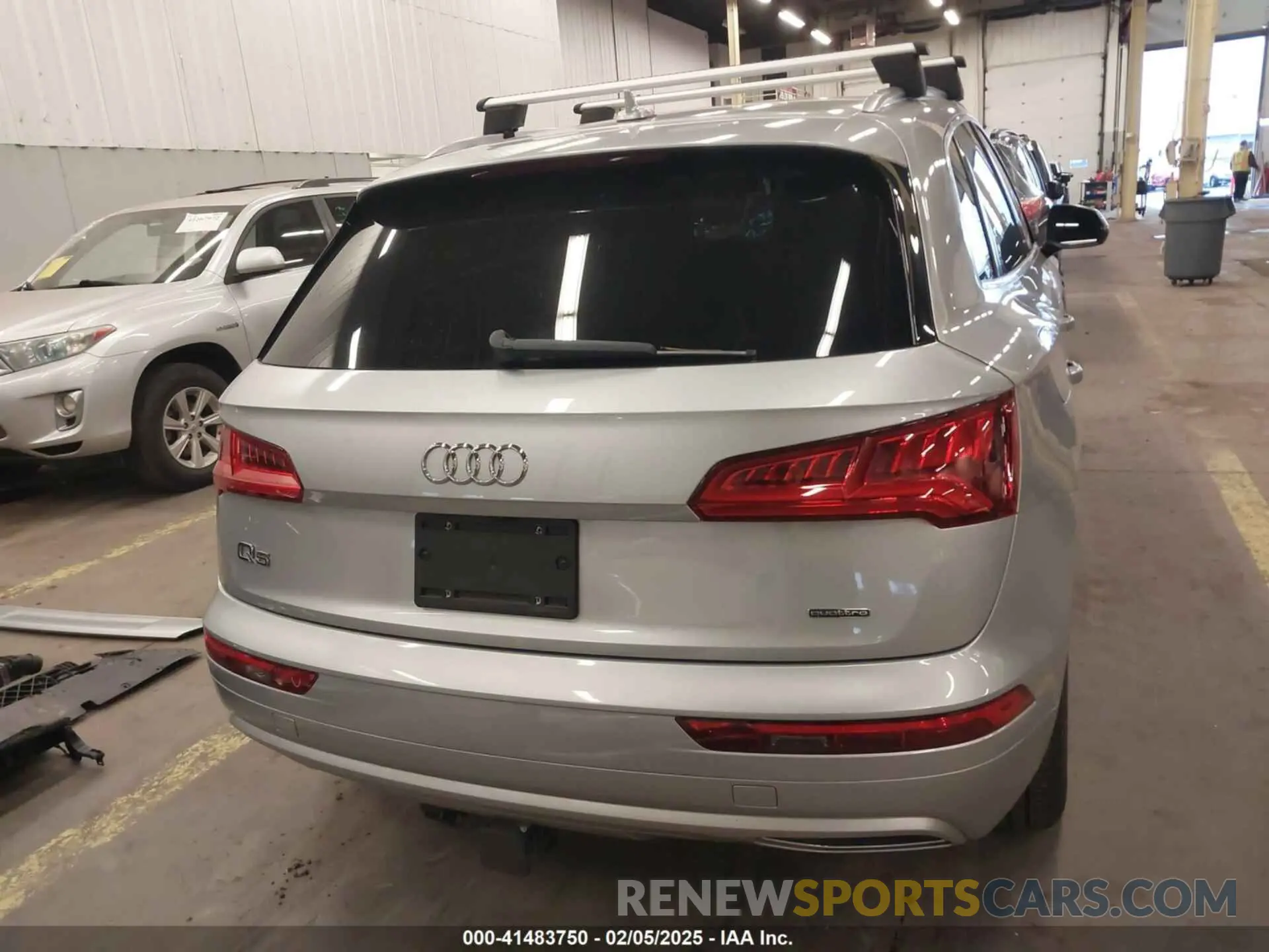17 fotografías del automóvil dañado WA1ANAFY6K2089034 AUDI Q5 2019