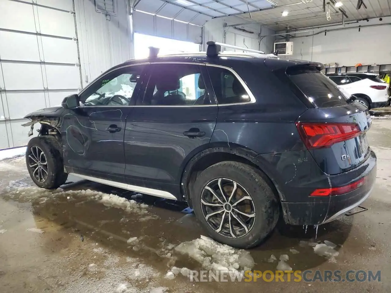 2 fotografías del automóvil dañado WA1ANAFY6K2095609 AUDI Q5 2019