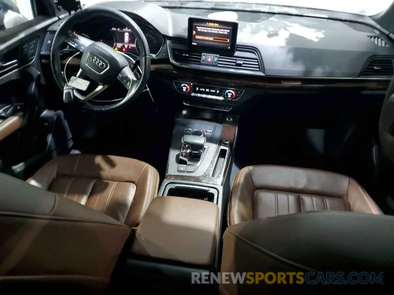 8 fotografías del automóvil dañado WA1ANAFY6K2095609 AUDI Q5 2019