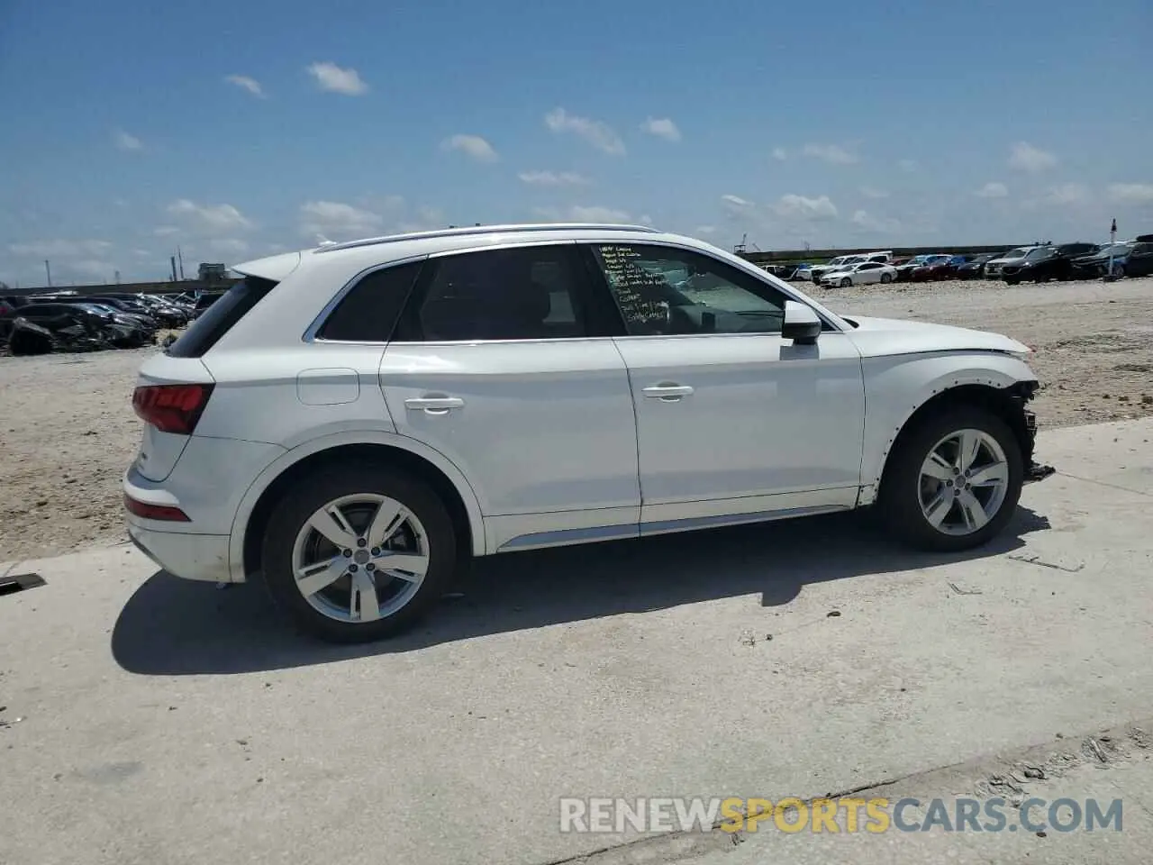 3 fotografías del automóvil dañado WA1ANAFY7K2034382 AUDI Q5 2019