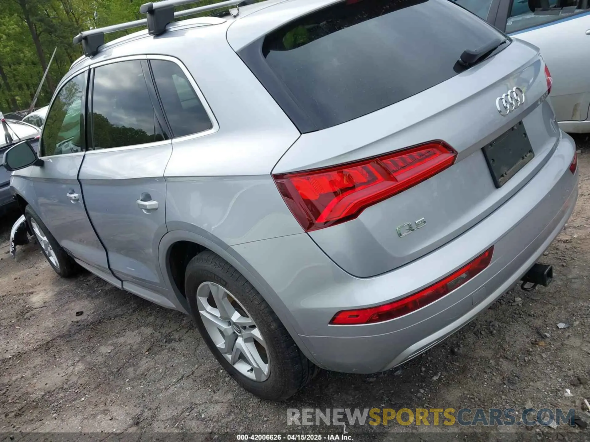 3 fotografías del automóvil dañado WA1ANAFY7K2081072 AUDI Q5 2019
