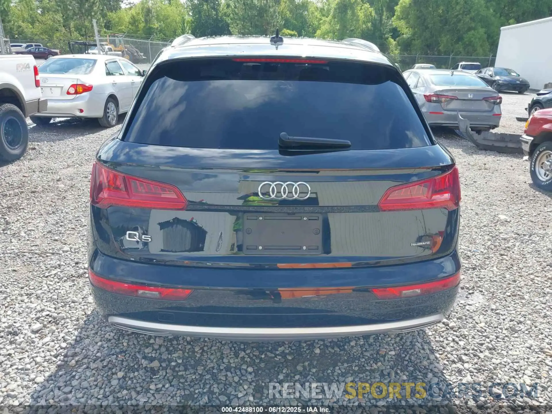 16 fotografías del automóvil dañado WA1ANAFY7K2084330 AUDI Q5 2019