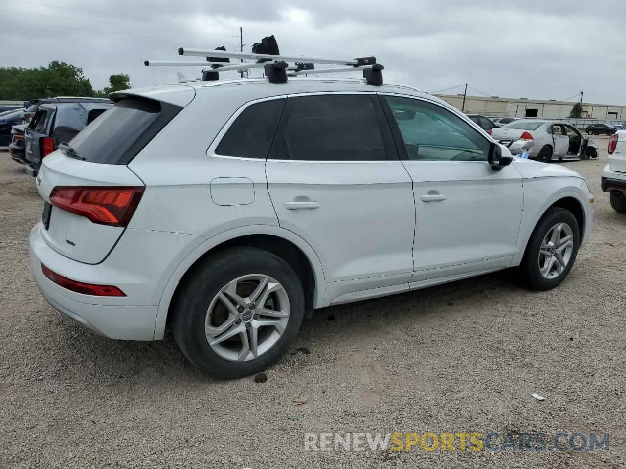 3 fotografías del automóvil dañado WA1ANAFY7K2125457 AUDI Q5 2019