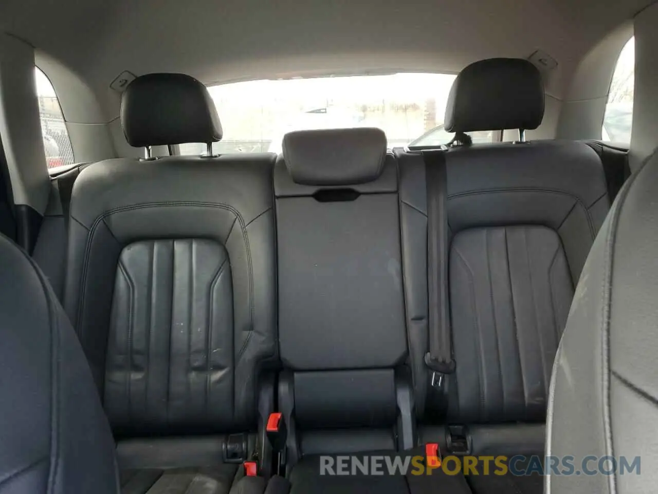 10 fotografías del automóvil dañado WA1ANAFY9K2127307 AUDI Q5 2019
