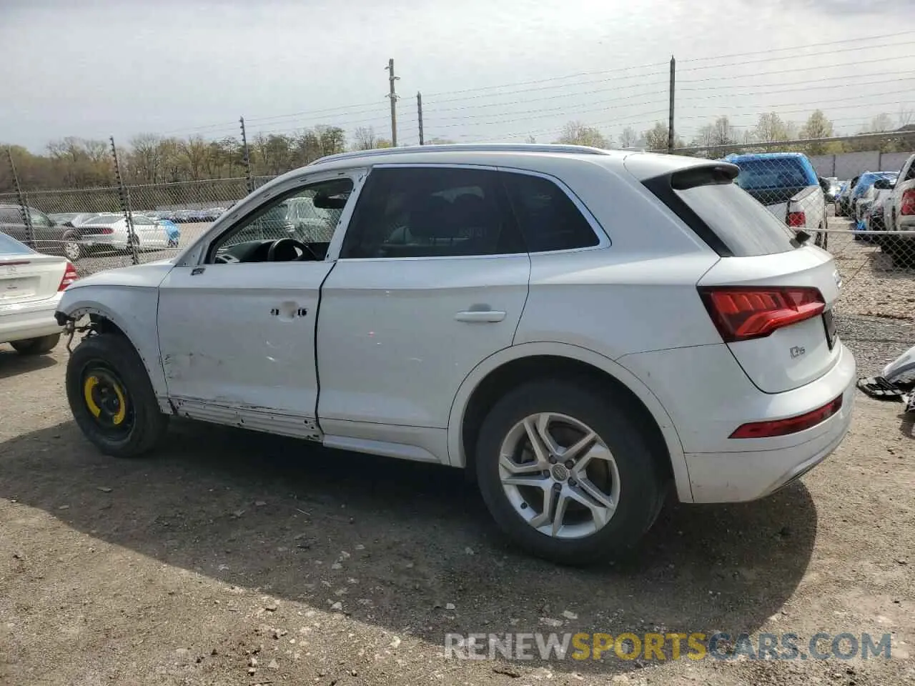 2 fotografías del automóvil dañado WA1ANAFY9K2127307 AUDI Q5 2019
