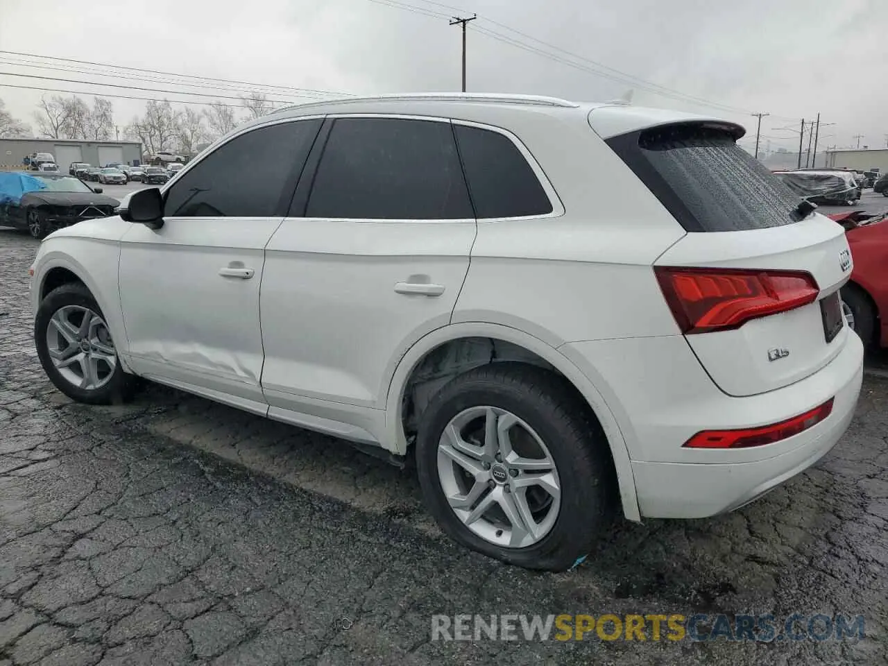 2 fotografías del automóvil dañado WA1ANAFYXK2042959 AUDI Q5 2019