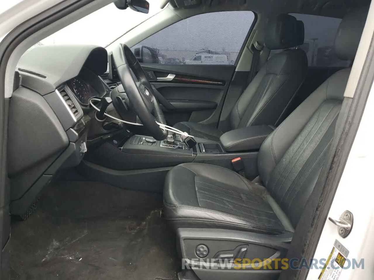 7 fotografías del automóvil dañado WA1ANAFYXK2042959 AUDI Q5 2019