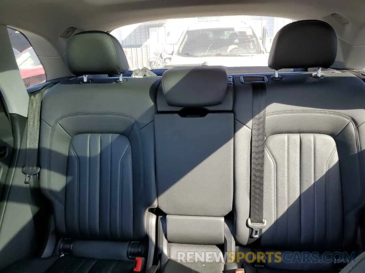 10 fotografías del automóvil dañado WA1ANAFYXK2055162 AUDI Q5 2019