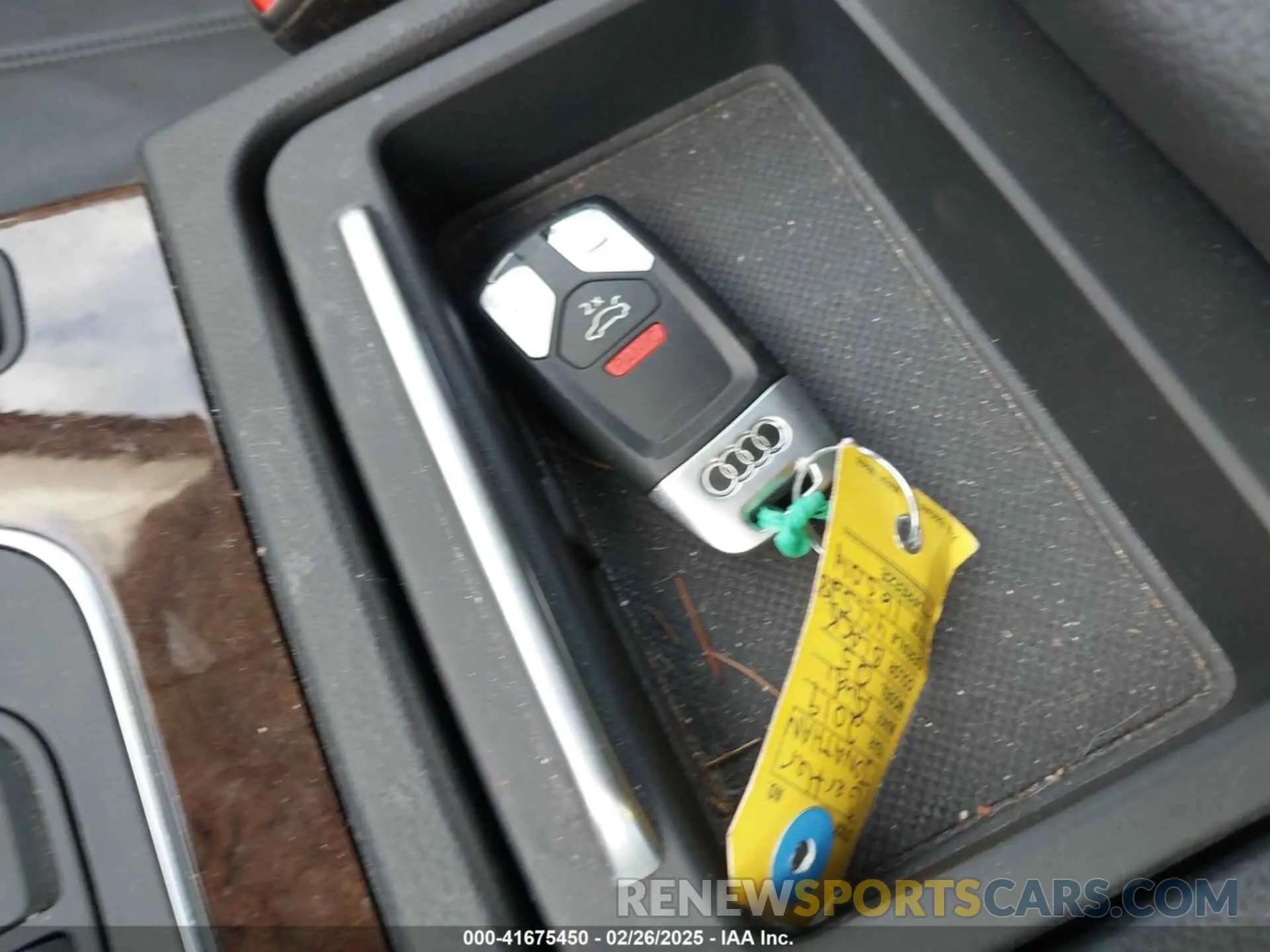 11 fotografías del automóvil dañado WA1ANAFYXK2098173 AUDI Q5 2019