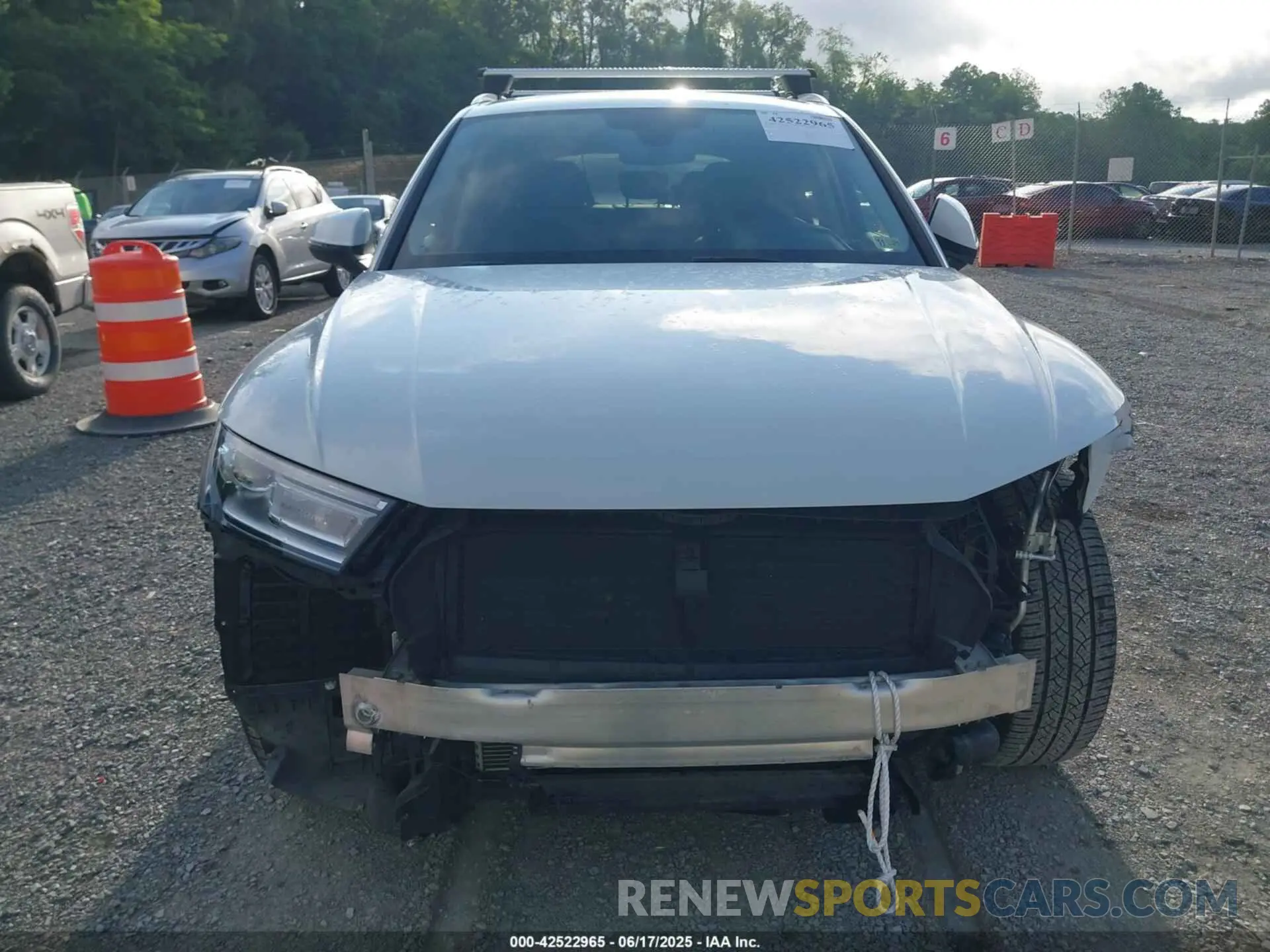 12 fotografías del automóvil dañado WA1ANAFYXK2126876 AUDI Q5 2019