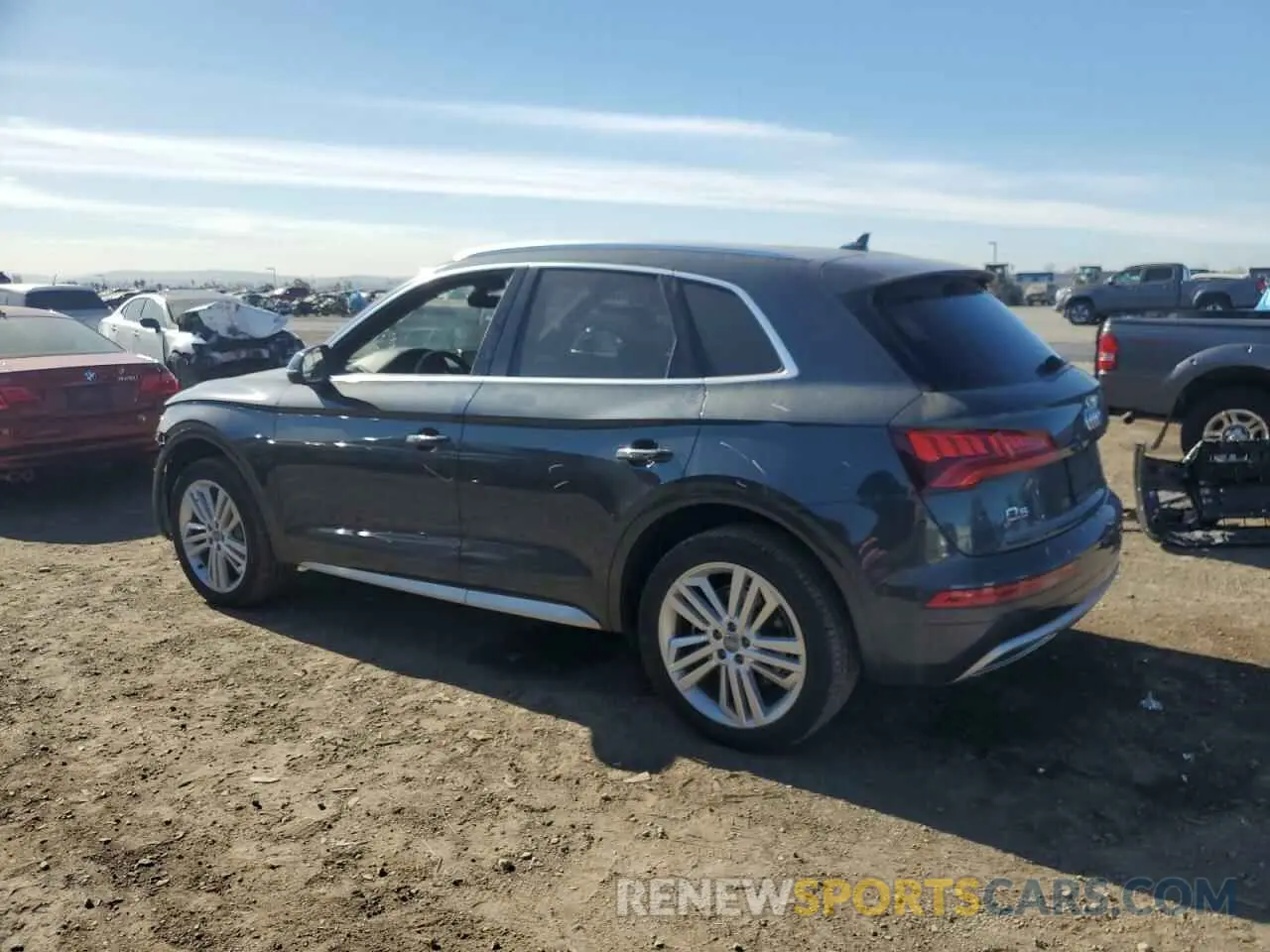 2 fotografías del automóvil dañado WA1BNAFY0K2025348 AUDI Q5 2019