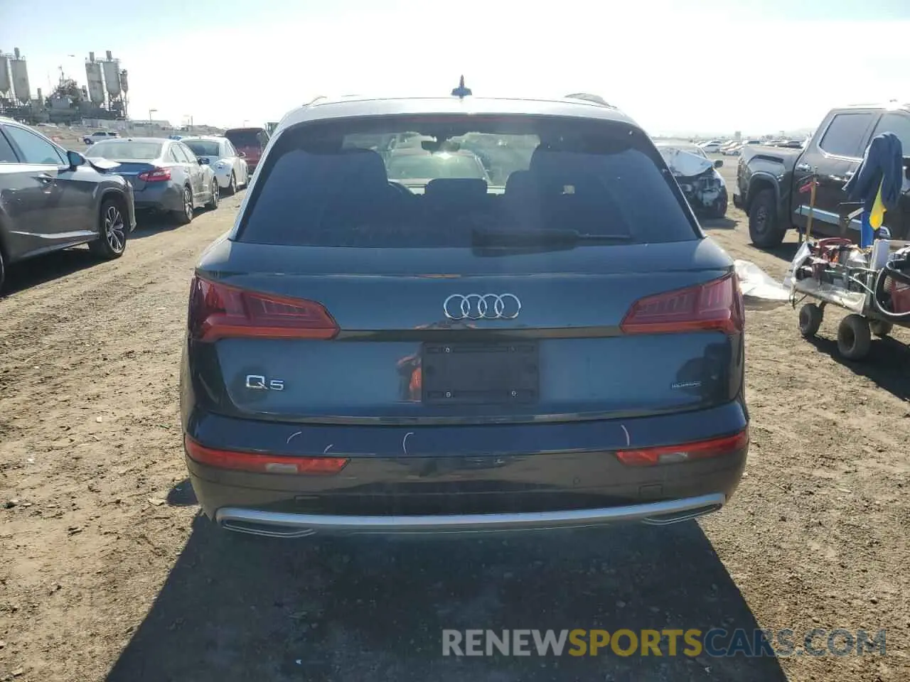 6 fotografías del automóvil dañado WA1BNAFY0K2025348 AUDI Q5 2019