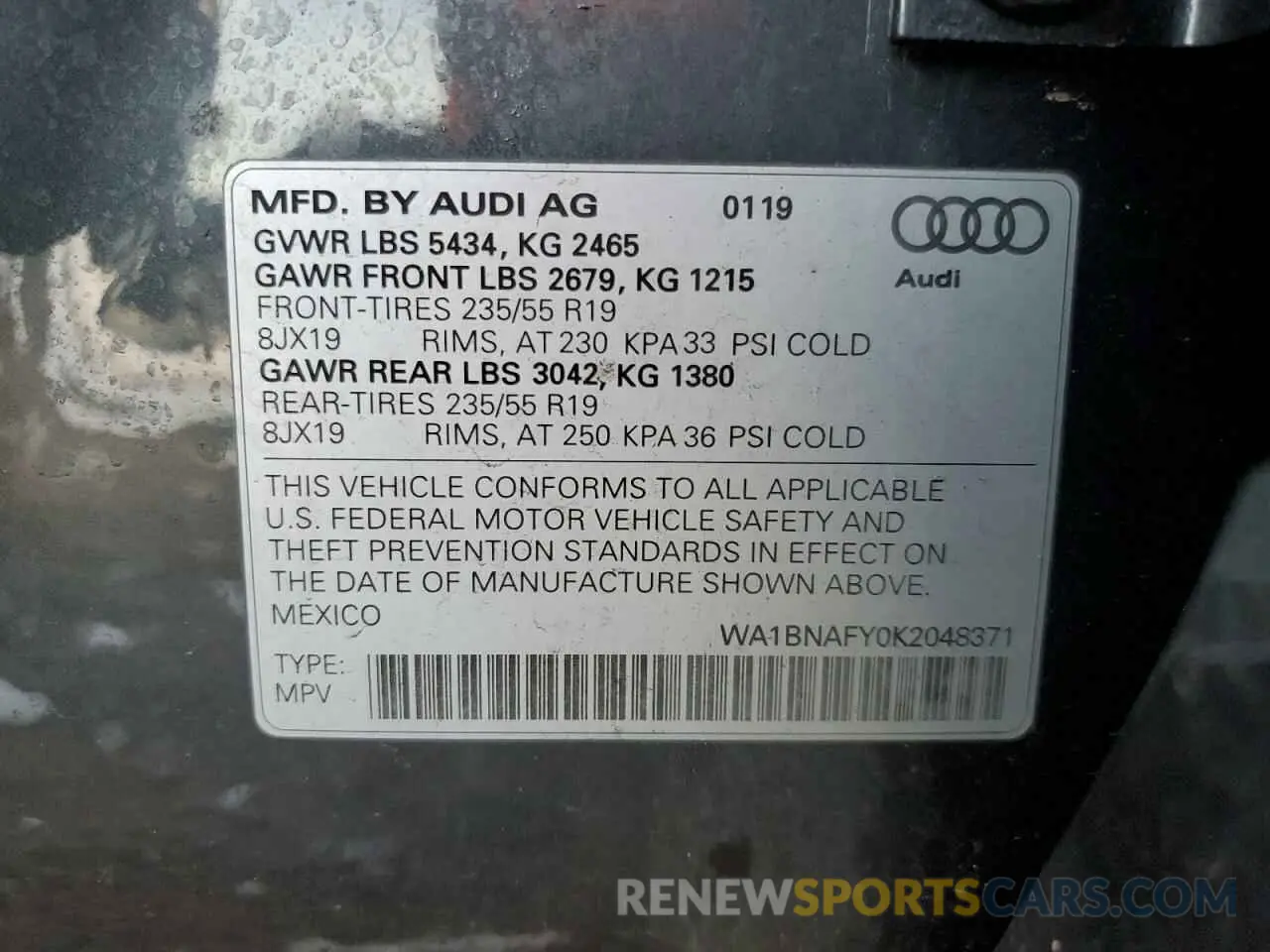 13 fotografías del automóvil dañado WA1BNAFY0K2048371 AUDI Q5 2019