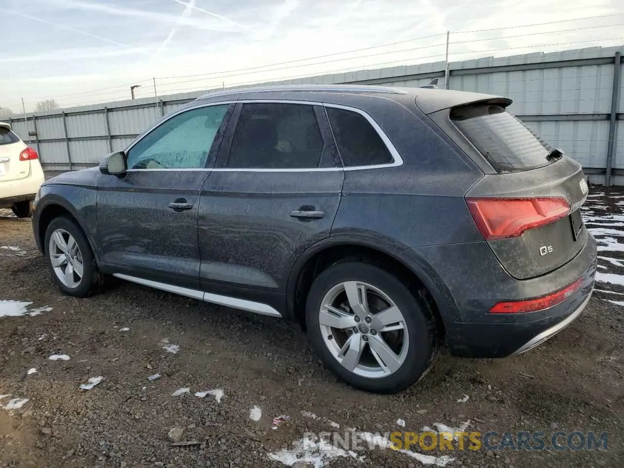 2 fotografías del automóvil dañado WA1BNAFY0K2048371 AUDI Q5 2019