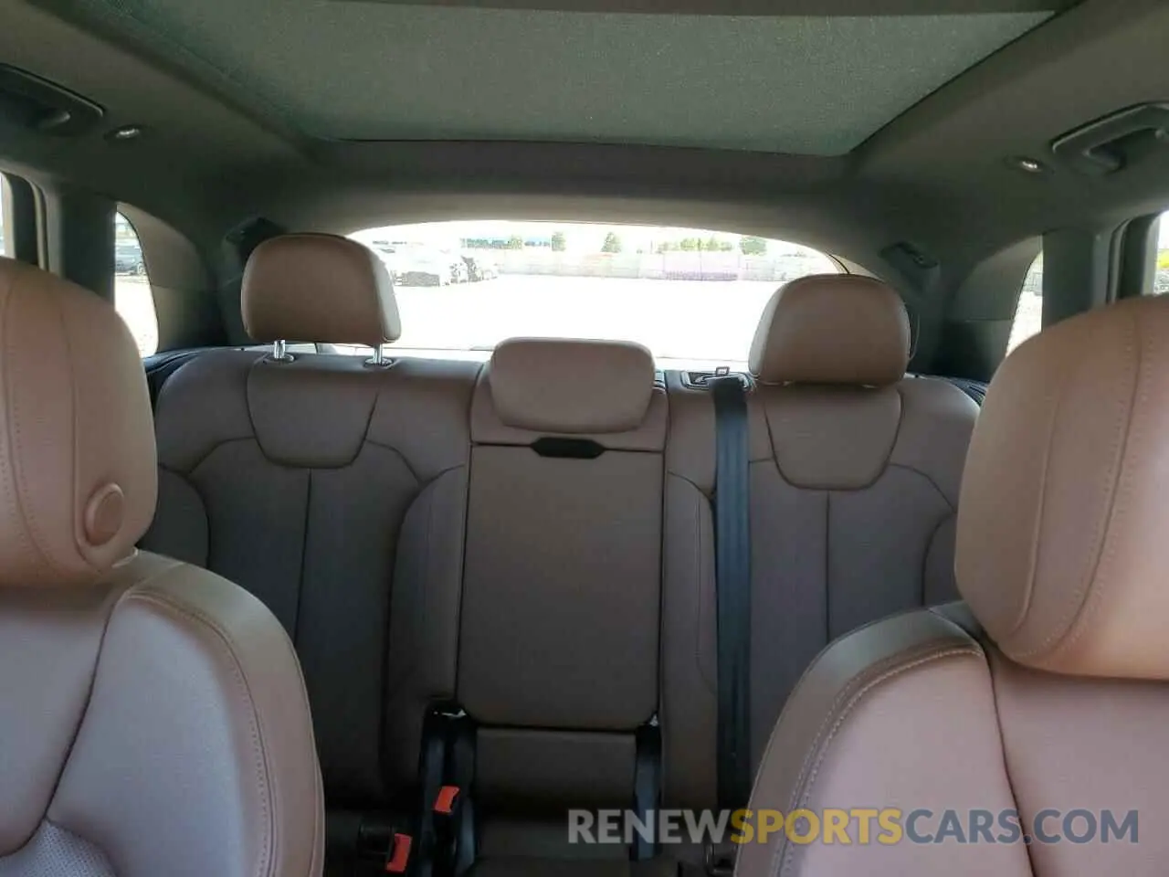 10 fotografías del automóvil dañado WA1BNAFY1K2026962 AUDI Q5 2019