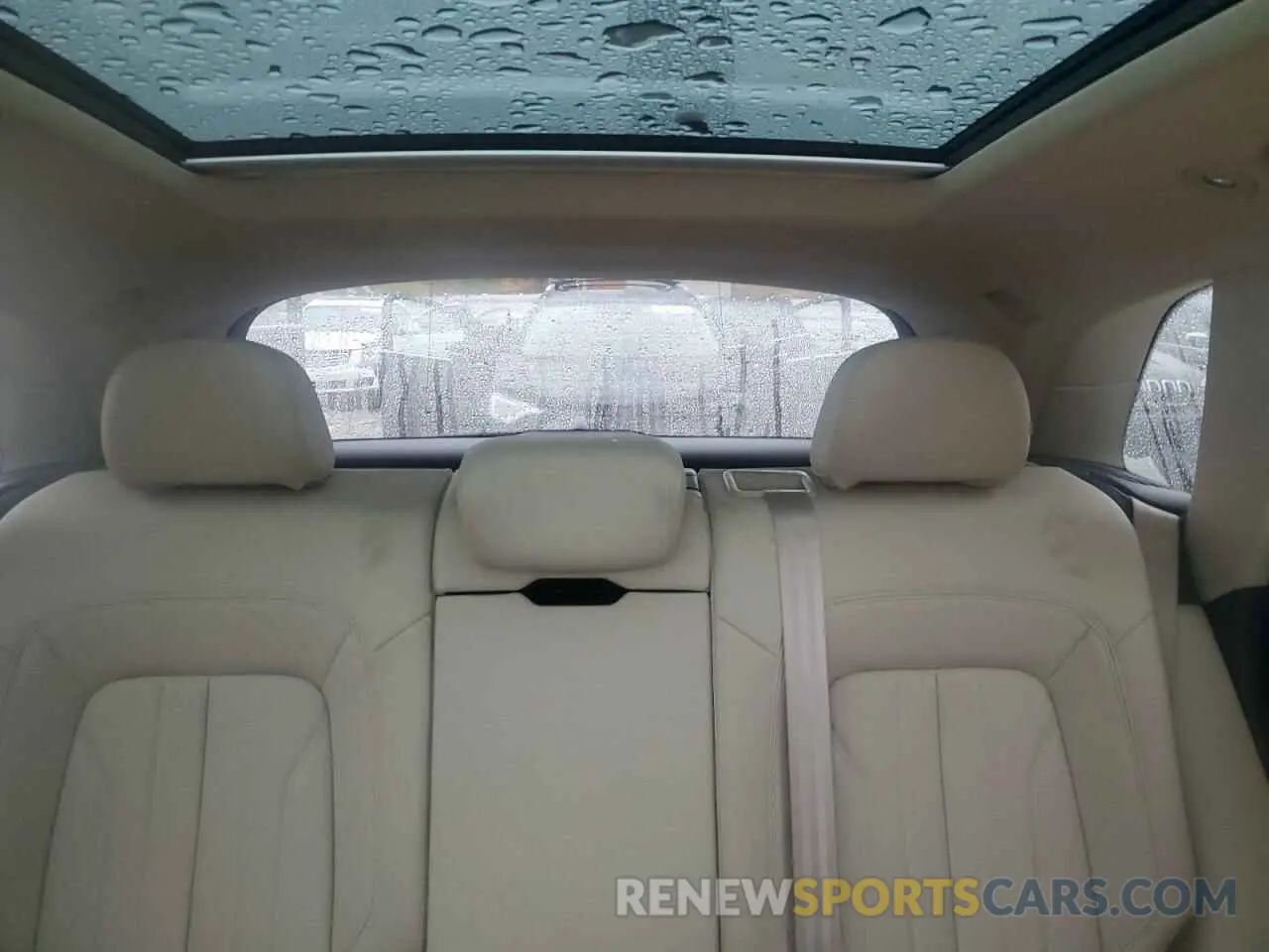 10 fotografías del automóvil dañado WA1BNAFY1K2044099 AUDI Q5 2019