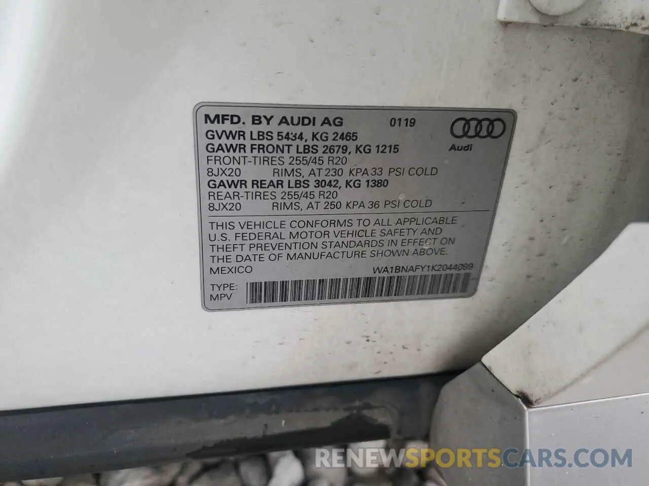 14 fotografías del automóvil dañado WA1BNAFY1K2044099 AUDI Q5 2019