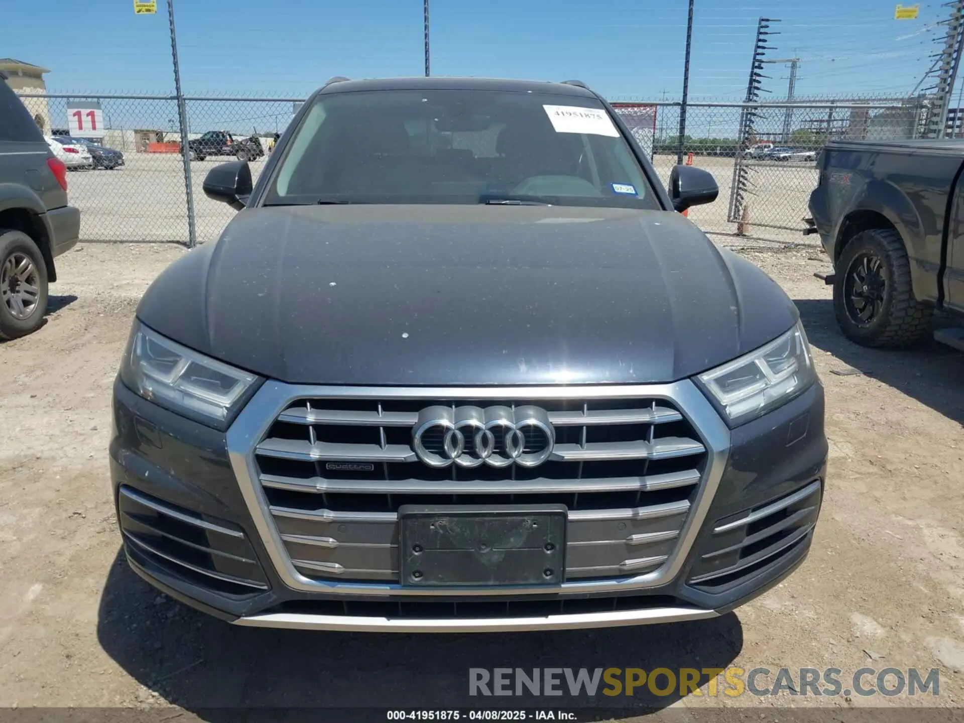 12 fotografías del automóvil dañado WA1BNAFY1K2052980 AUDI Q5 2019