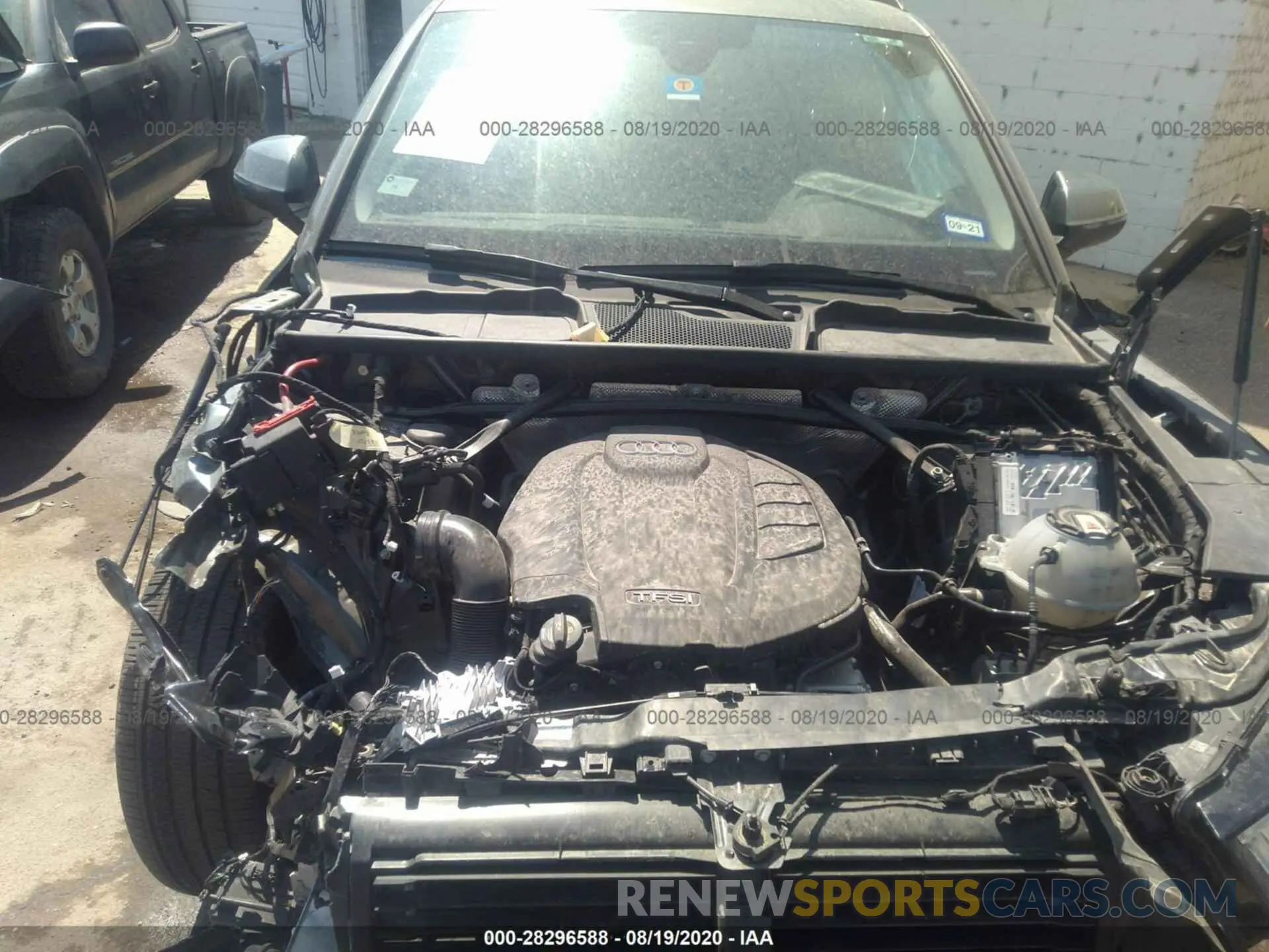 10 fotografías del automóvil dañado WA1BNAFY1K2073277 AUDI Q5 2019