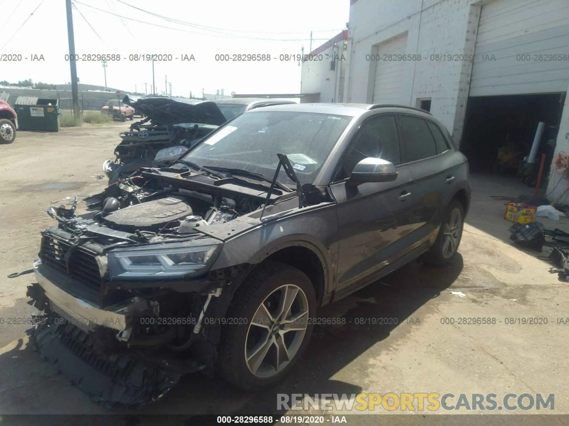 2 fotografías del automóvil dañado WA1BNAFY1K2073277 AUDI Q5 2019