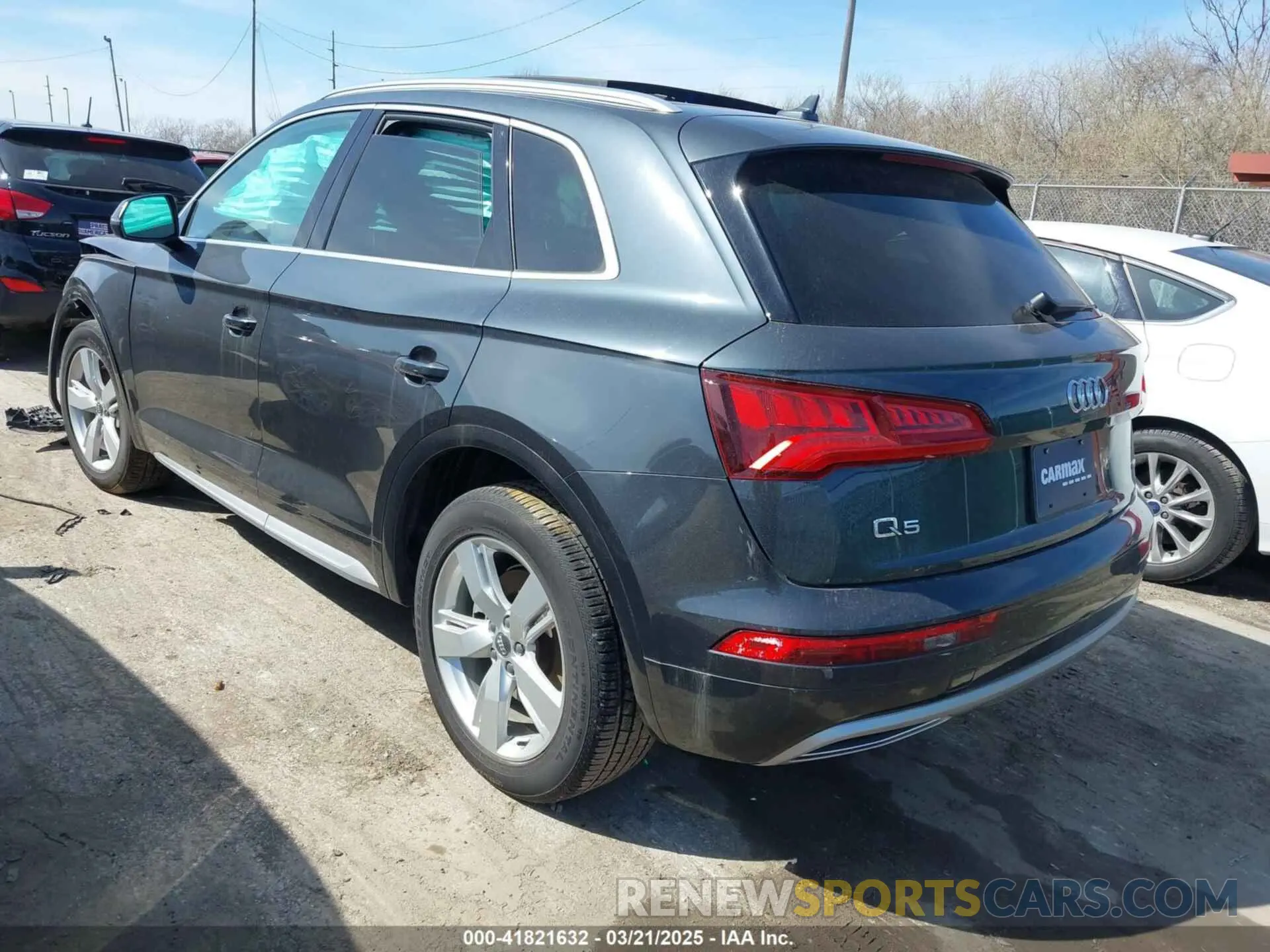 3 fotografías del automóvil dañado WA1BNAFY2K2047934 AUDI Q5 2019