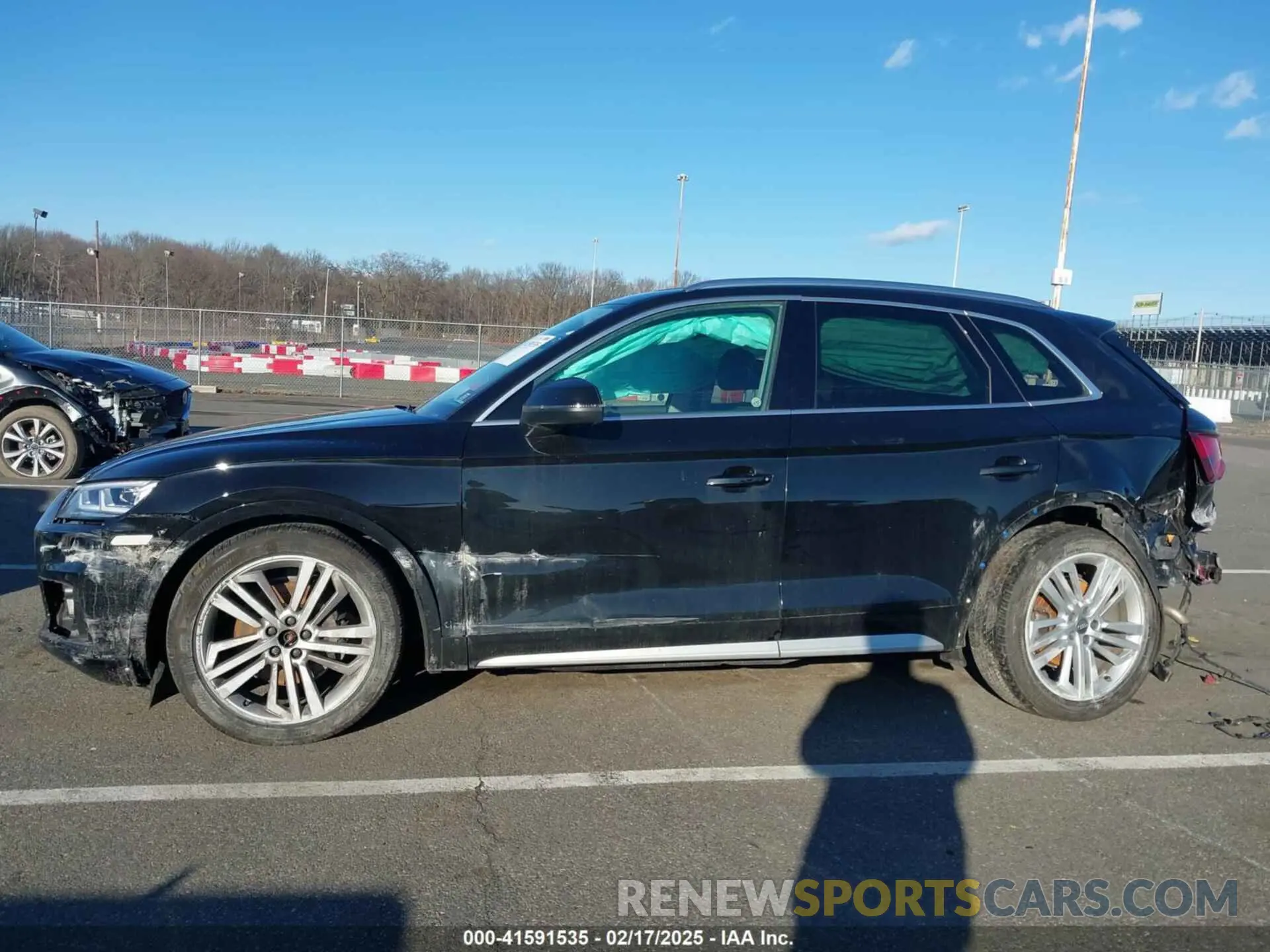 14 fotografías del automóvil dañado WA1BNAFY2K2050168 AUDI Q5 2019