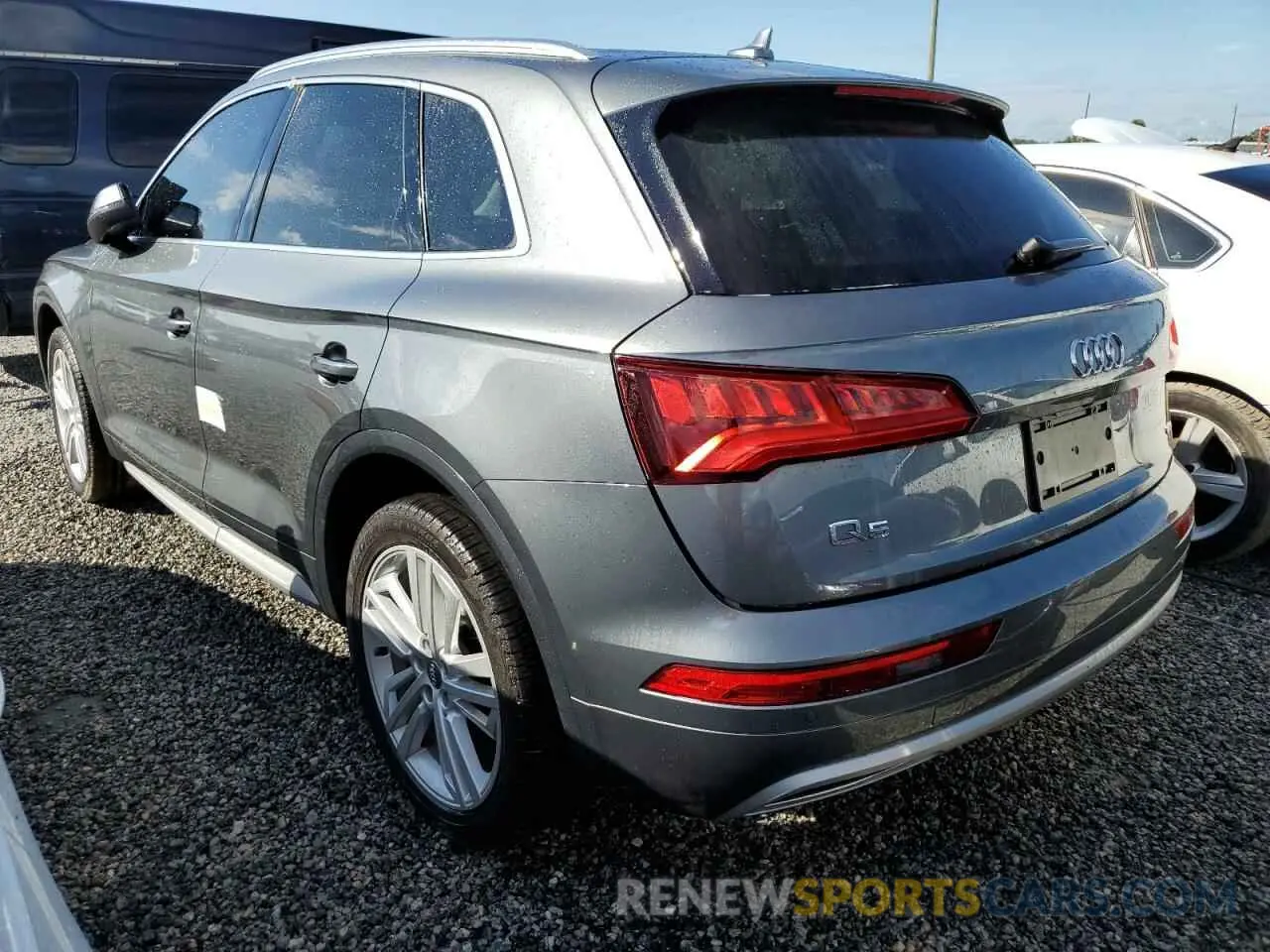2 fotografías del automóvil dañado WA1BNAFY2K2057248 AUDI Q5 2019
