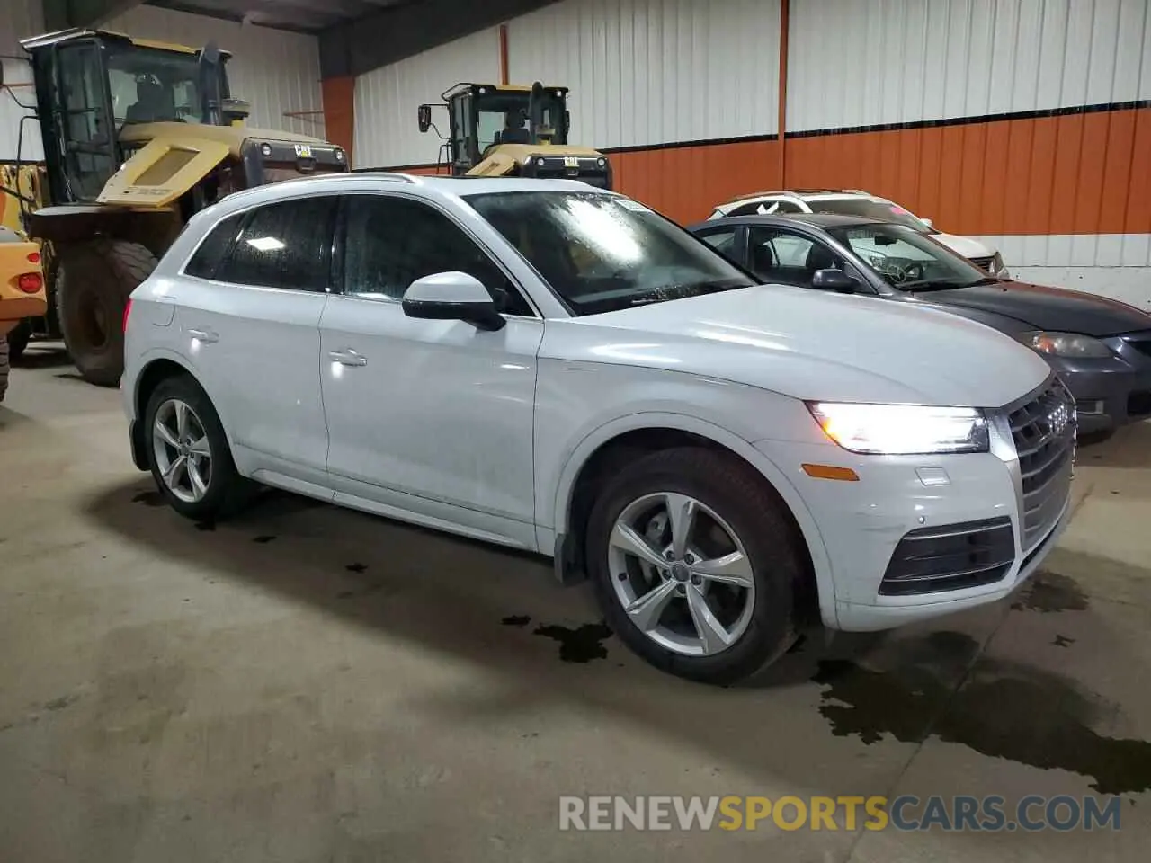 4 fotografías del automóvil dañado WA1BNAFY2K2074180 AUDI Q5 2019